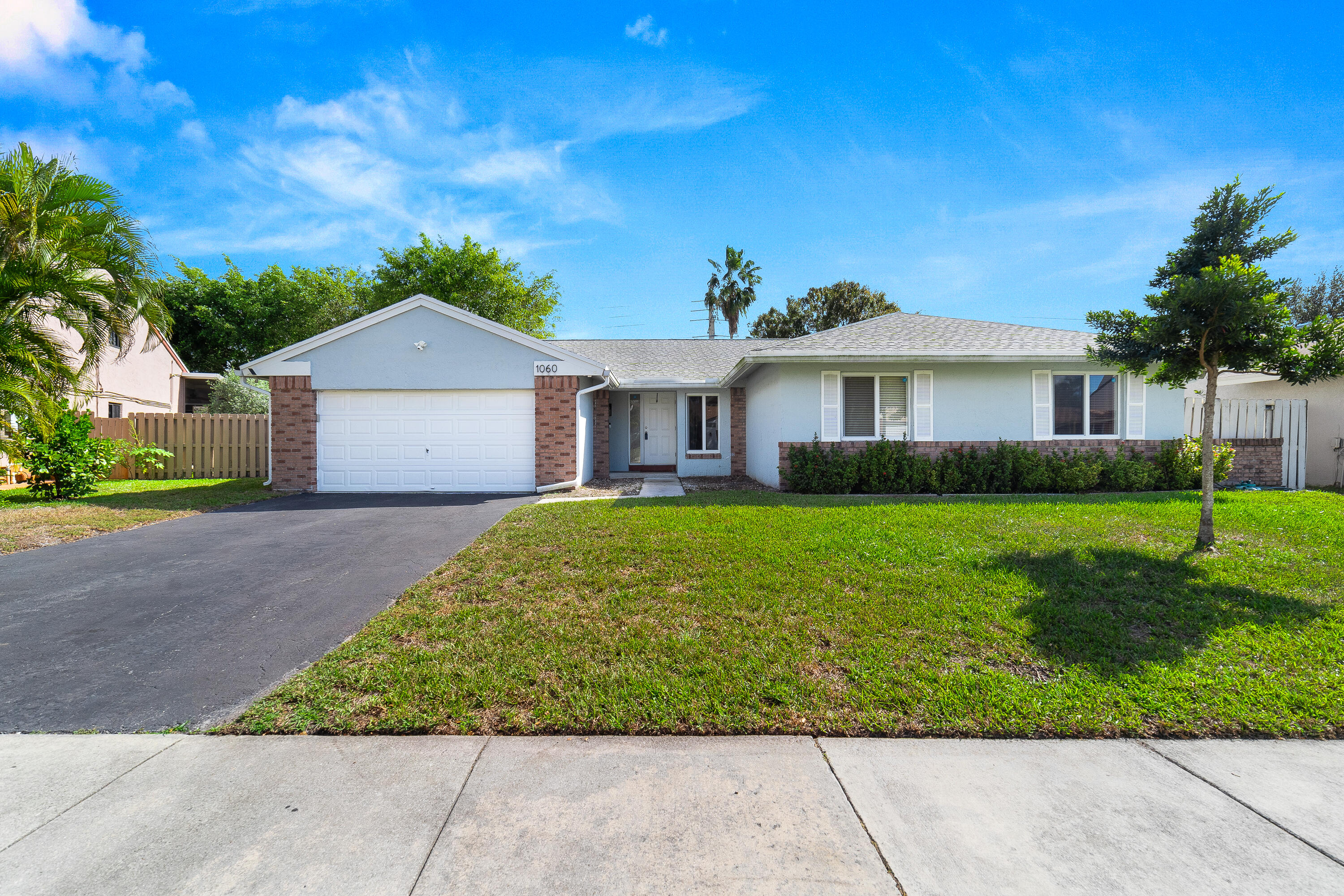 1060 Cedar Creek Way — photo