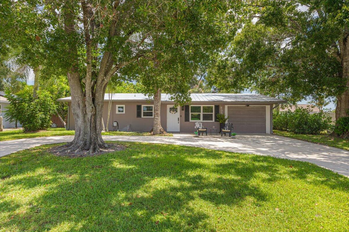 477 SE Asbury Lane — photo