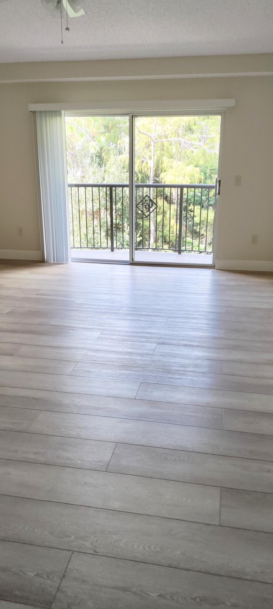 1000 Crestwood Court S 1008 — photo