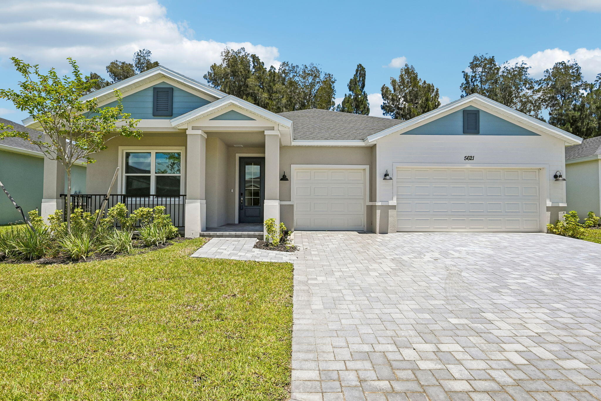 5621 Hampton Park Circle — photo
