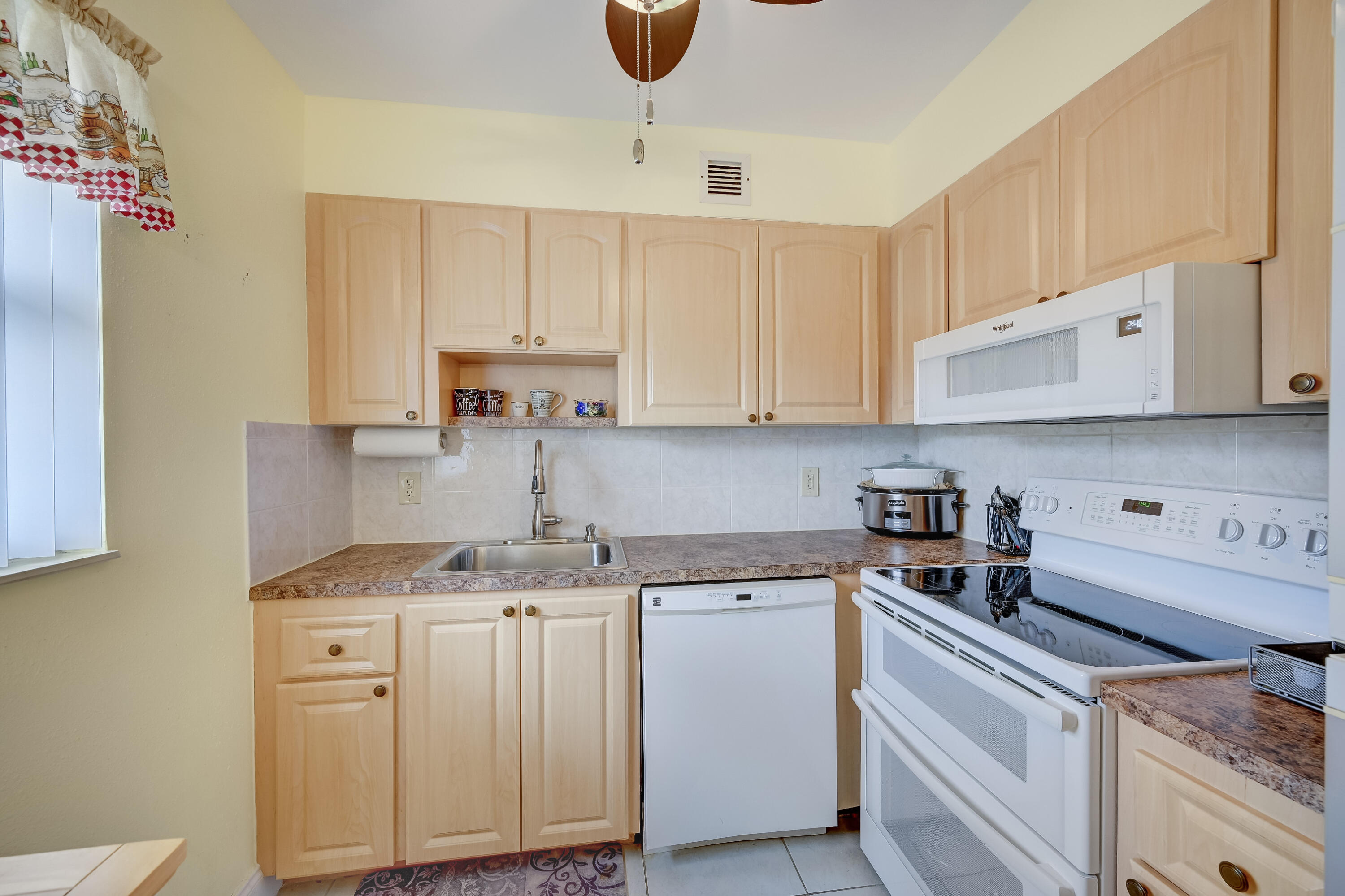 601 Monaco M M — photo