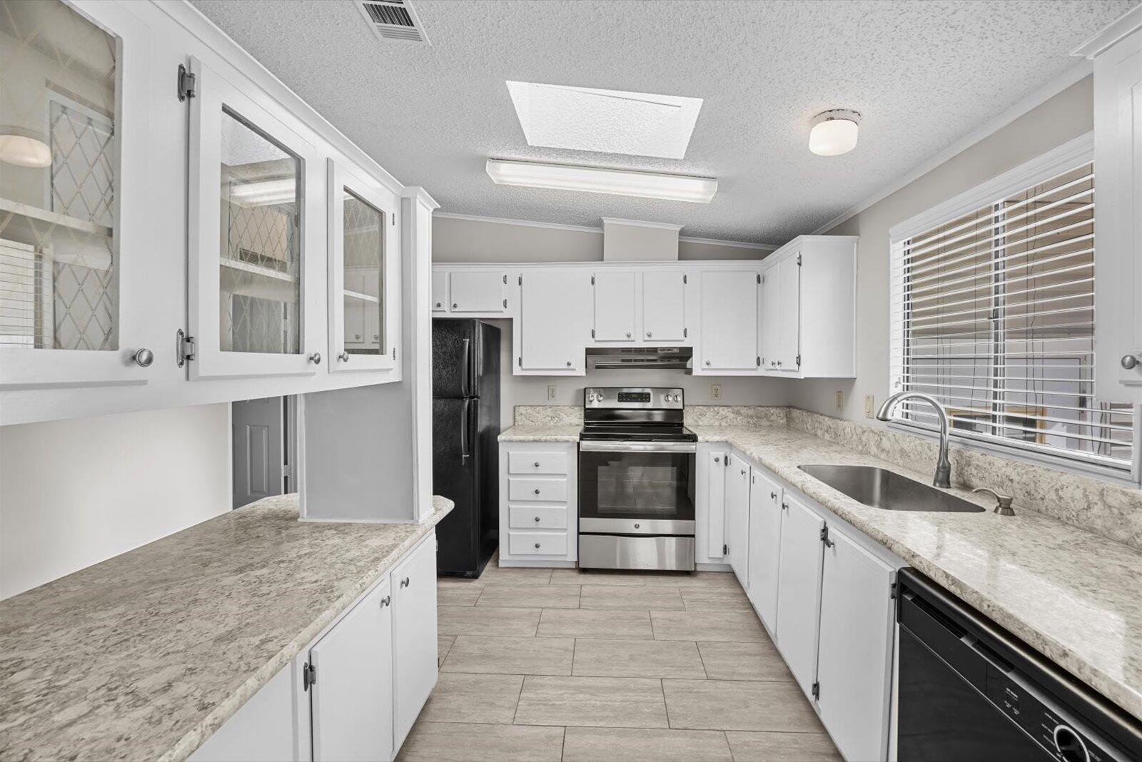 8530 Leadtree Court — photo