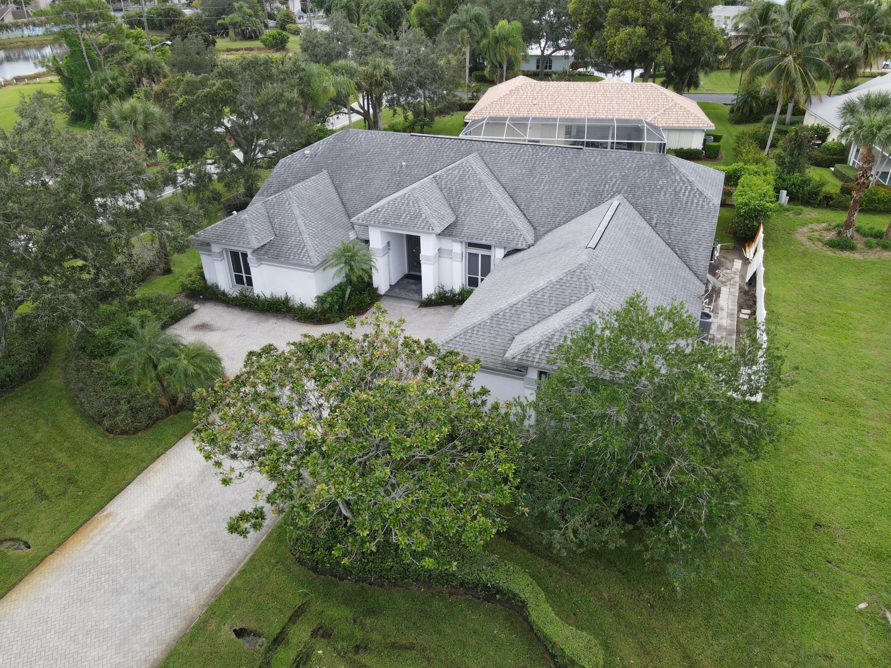 1111 SE Westchester Drive — photo