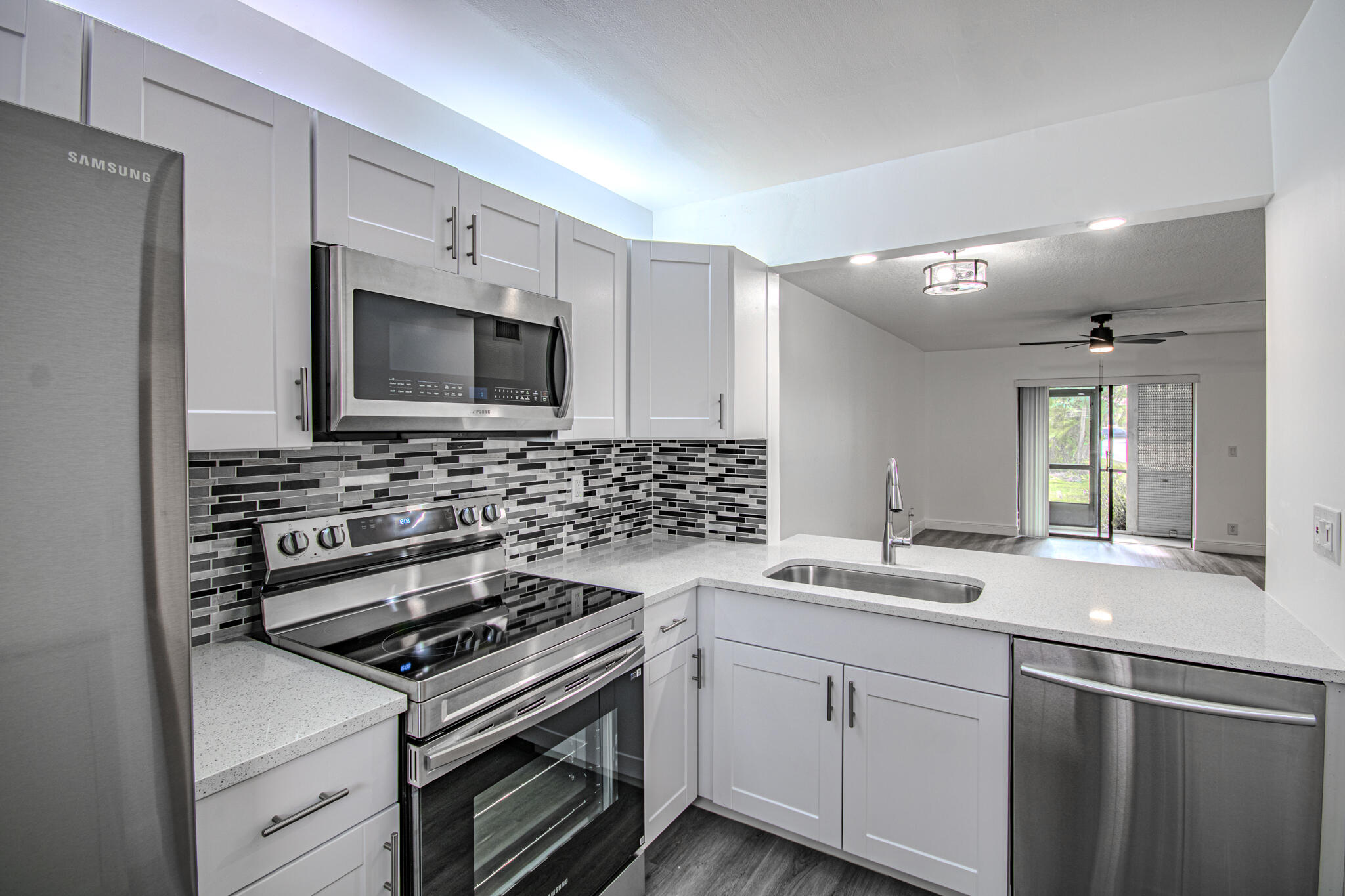 7094 Golf Colony Court 102 — photo