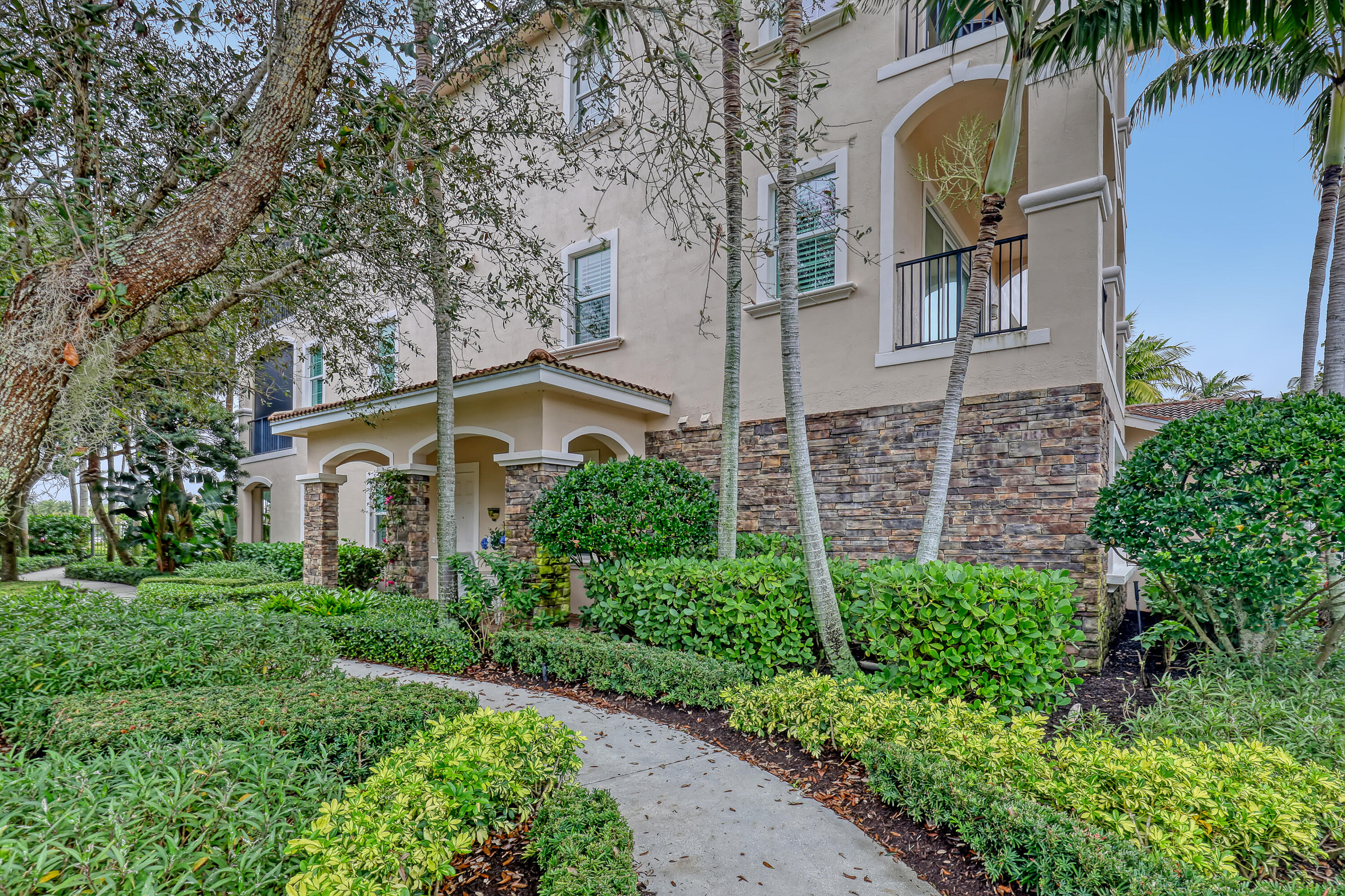 13519 Treasure Cove Circle — photo