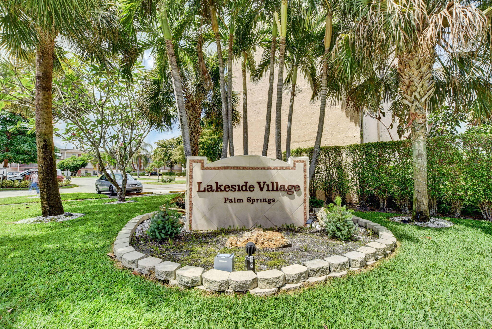 725 Lori Drive 106 — photo