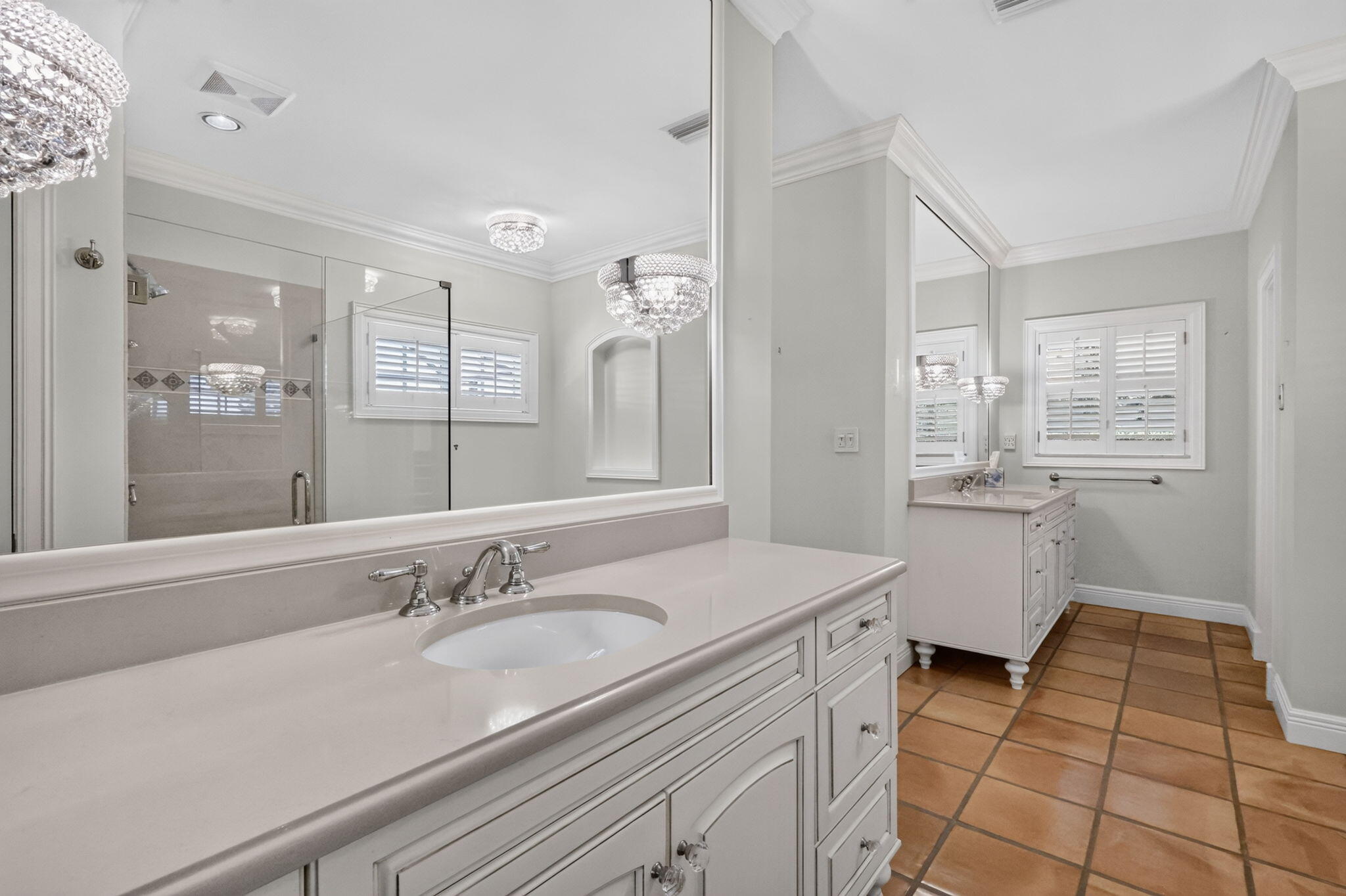 11740 N Lake Drive — photo