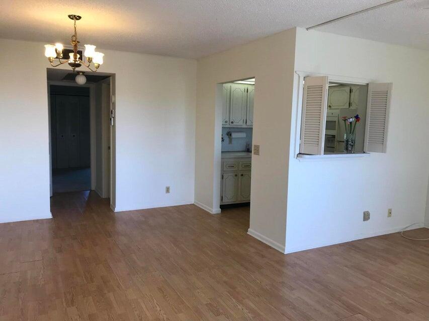 434 Southampton B — photo