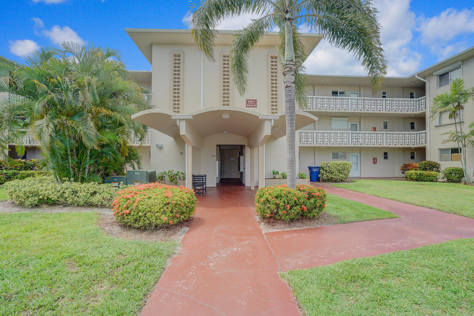 2616 Garden Drive N 209 — photo