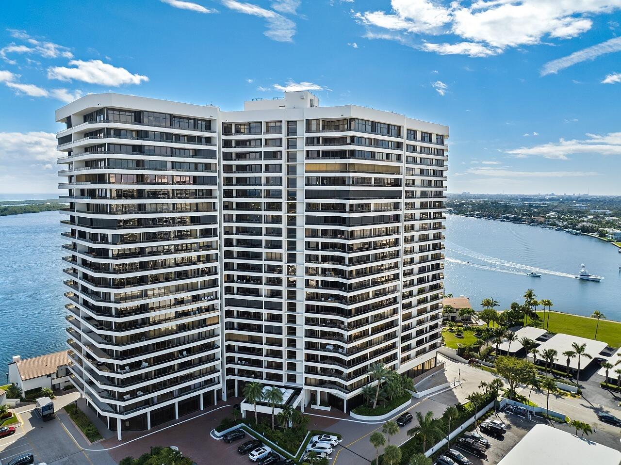 100 Lakeshore Drive 252 — photo