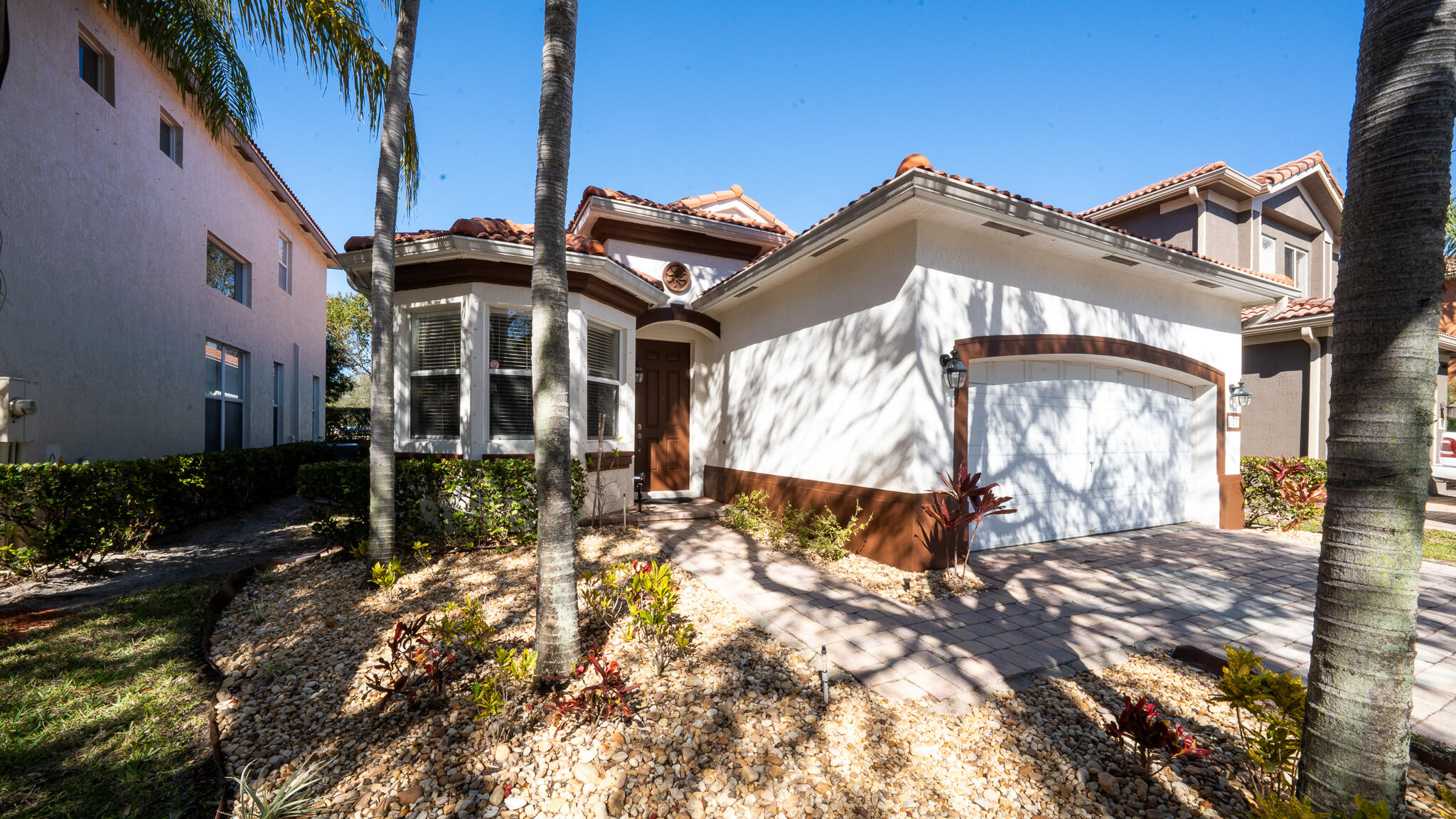 1107 Center Stone Lane — photo