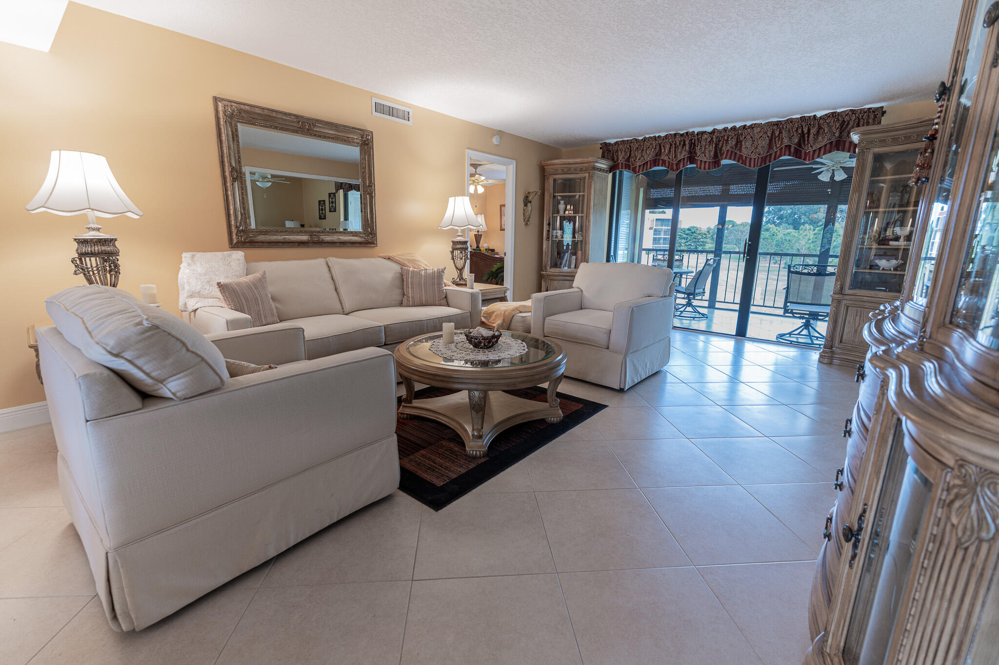 5390 Woodland Lakes Drive 201 — photo