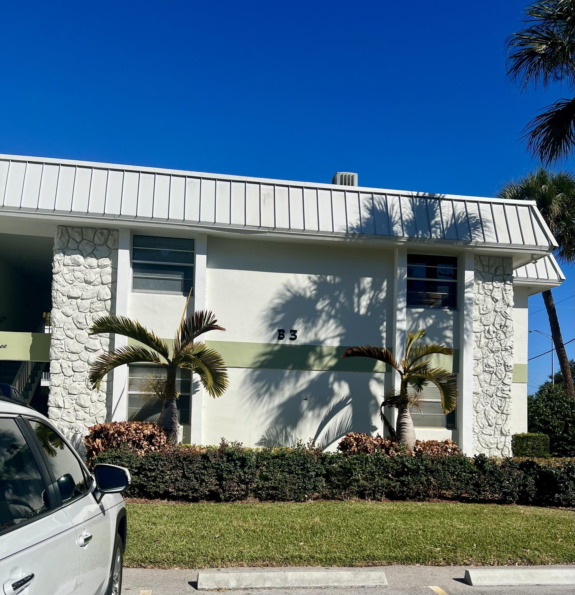 2302 Sunrise Boulevard 3-201 — photo