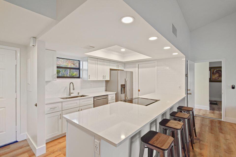 11863 Wimbledon Circle 508 — photo