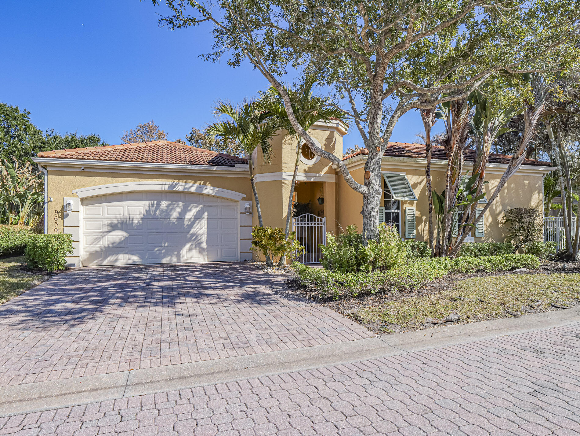 9630 E Maiden Court — photo