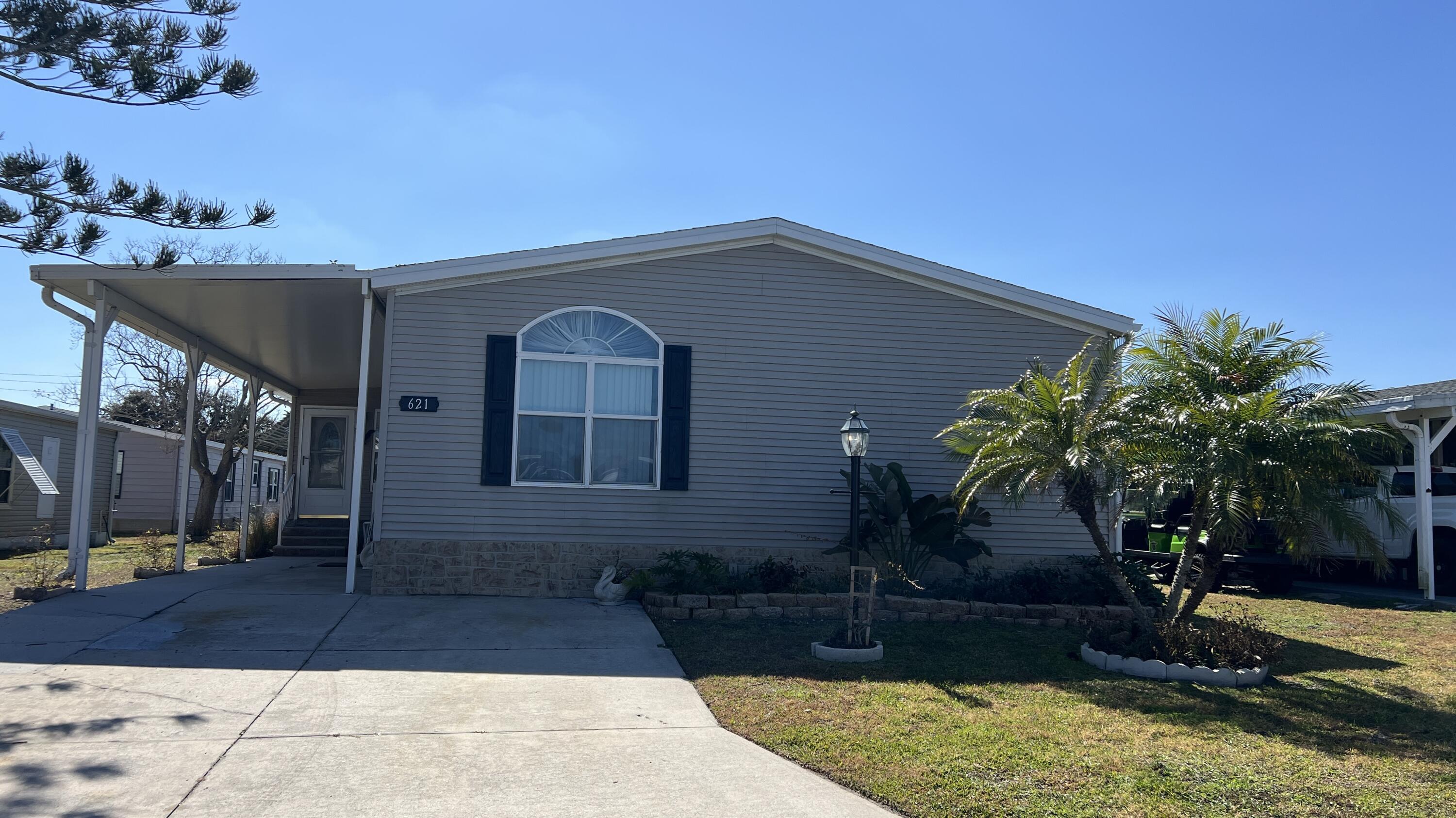 621 Puffin Drive — photo