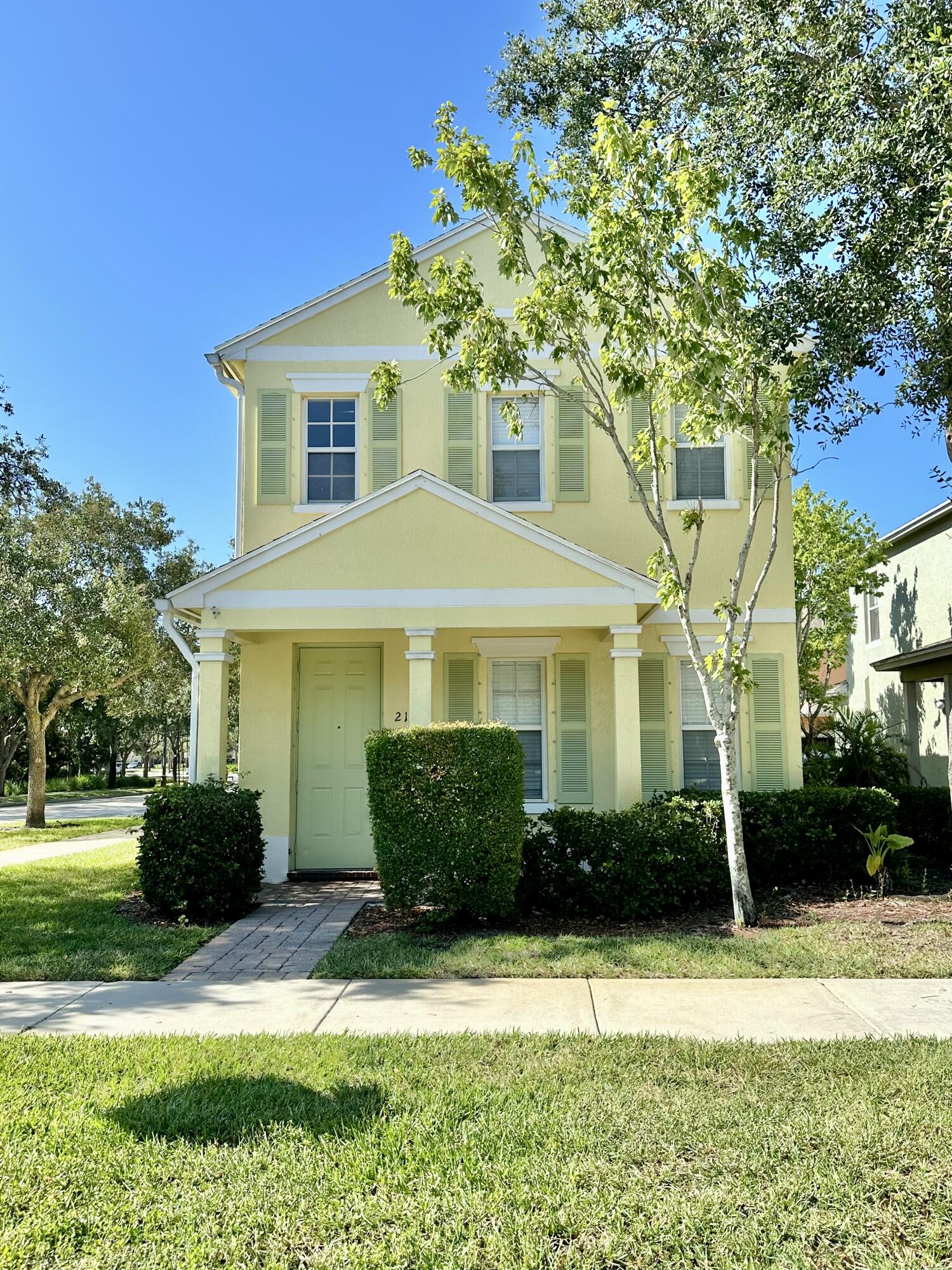 2143 SE SE Bell Isle Drive — photo