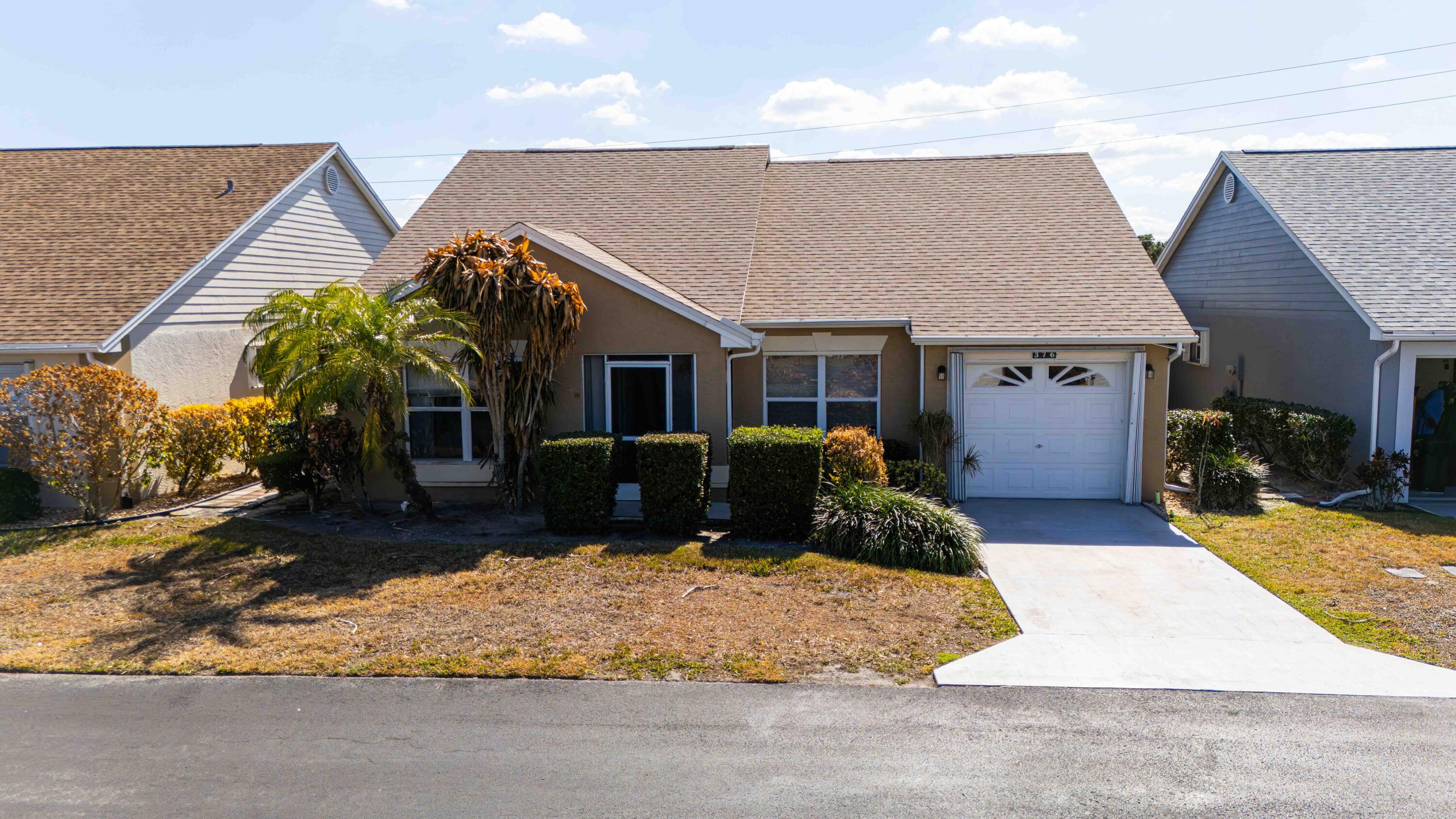 376 NW Sherry Lane — photo