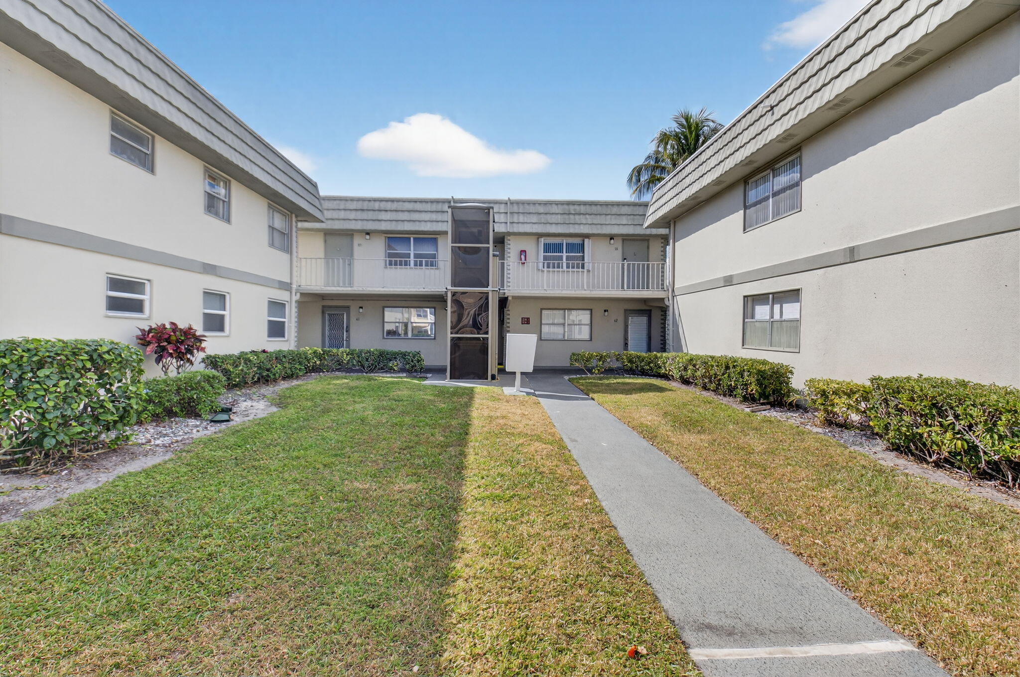 61 Brittany B 61 — photo