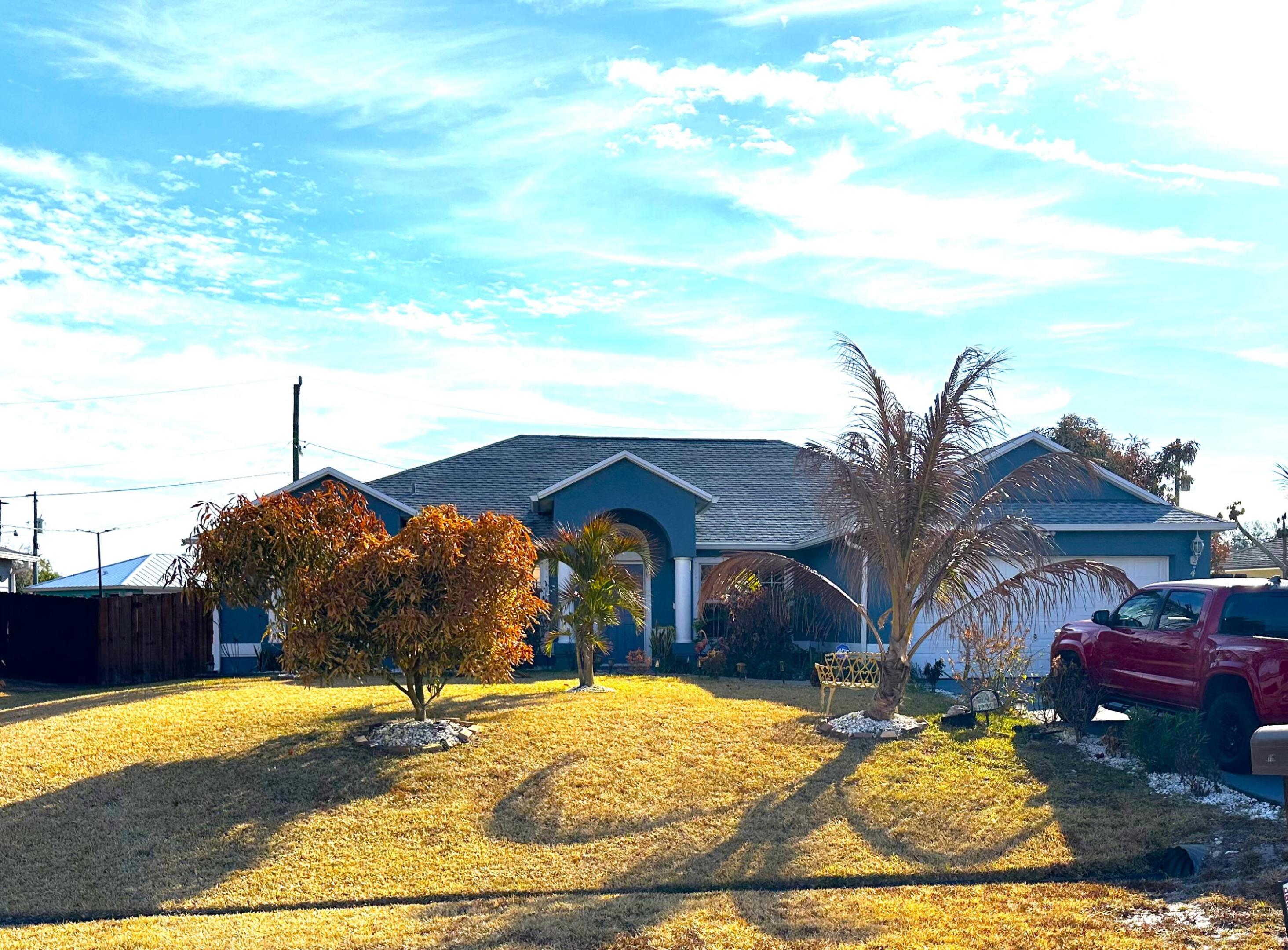 4239 SW Callicoe Street — photo