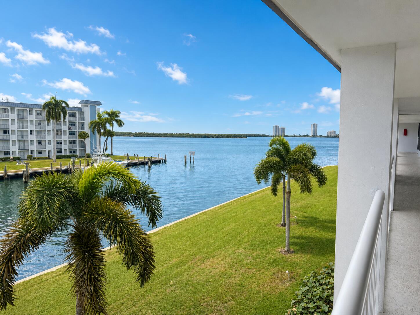 111 Shore Court 302 — photo