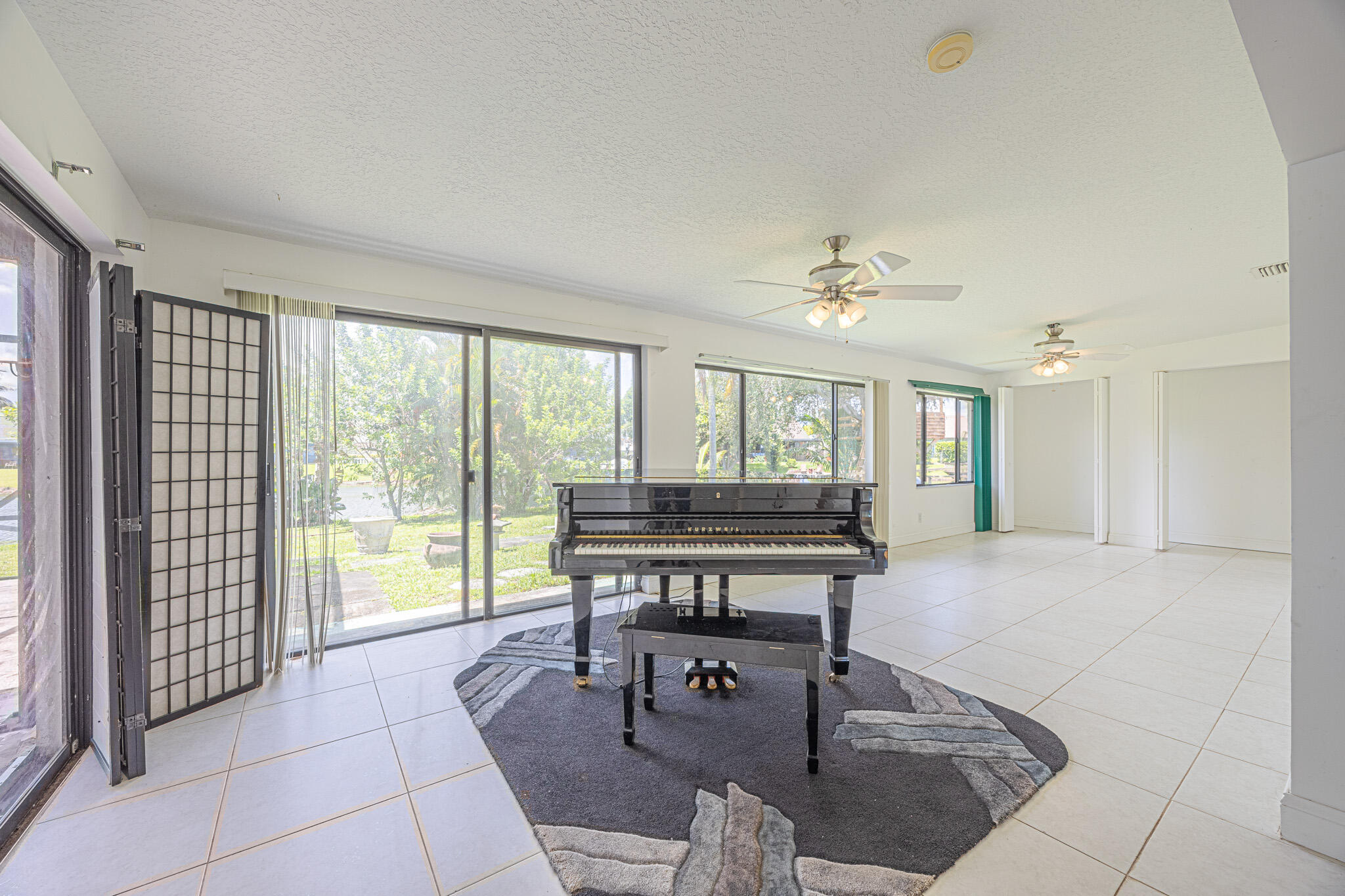 9453 Burlington Place — photo