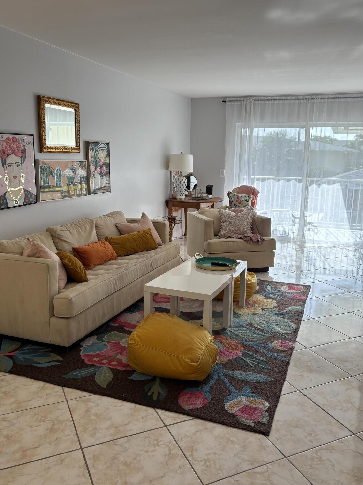 510 Prosperity Farms Road 8B — photo
