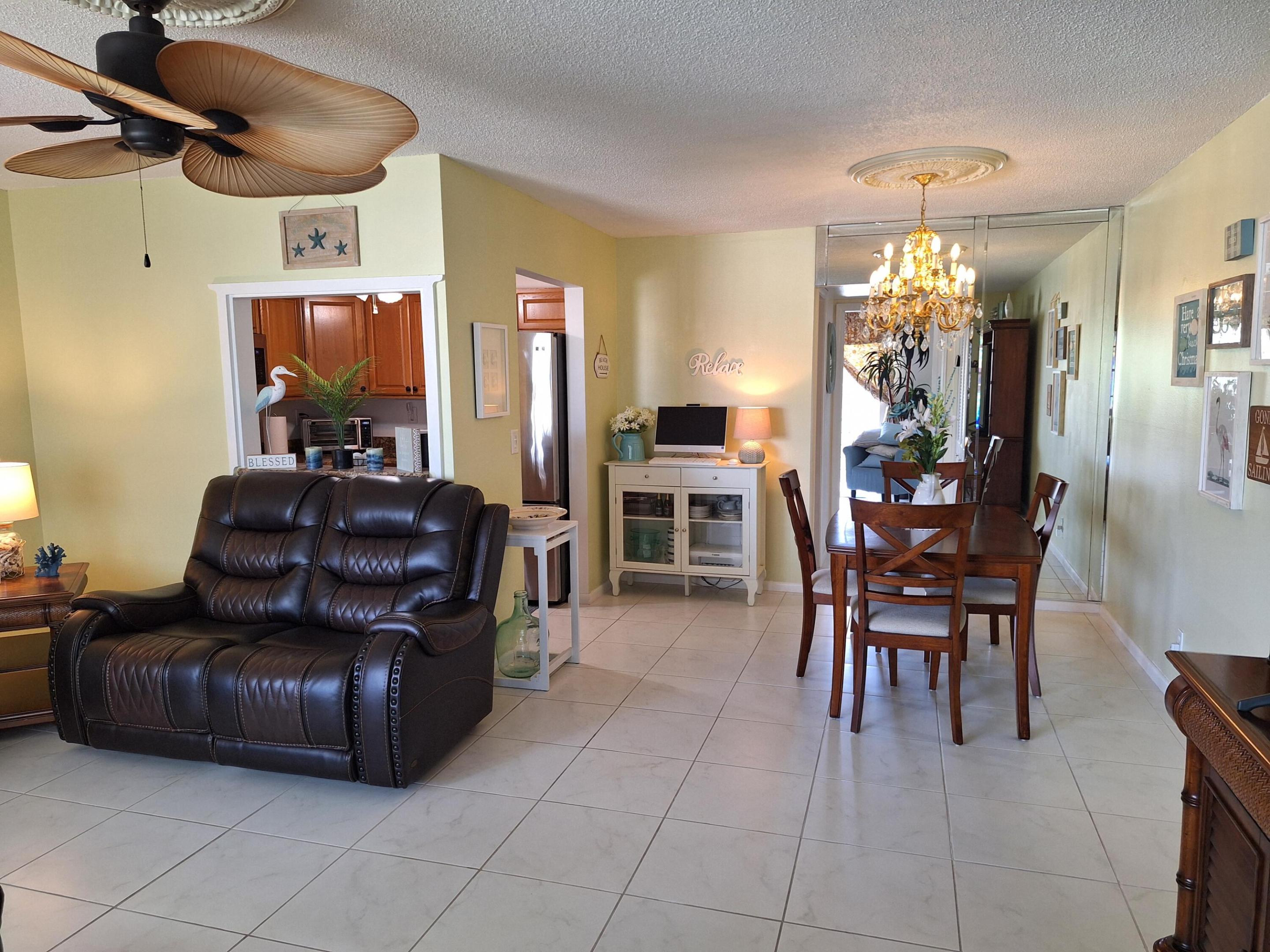 305 Andover L — photo
