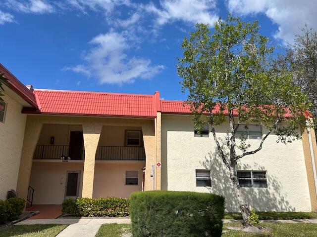 145 Lake Evelyn Drive — photo