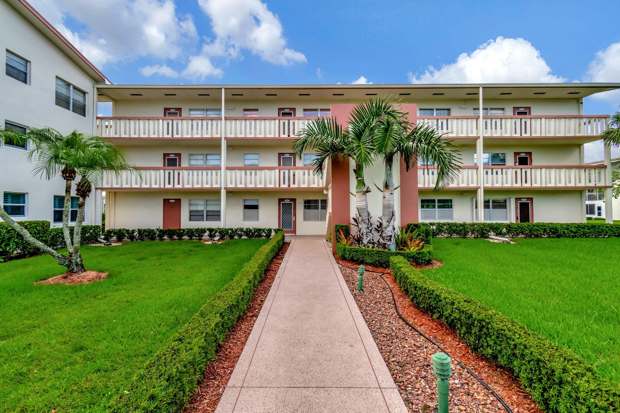 339 Preston I, Boca Raton, FL 33434 — photo 2