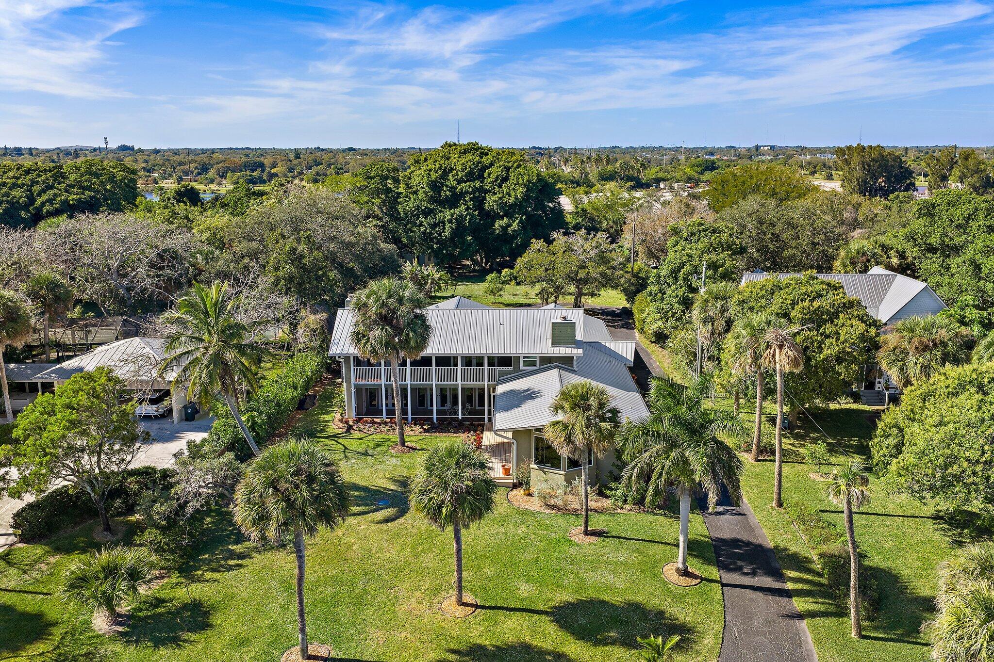 2315 S Indian River Drive — photo