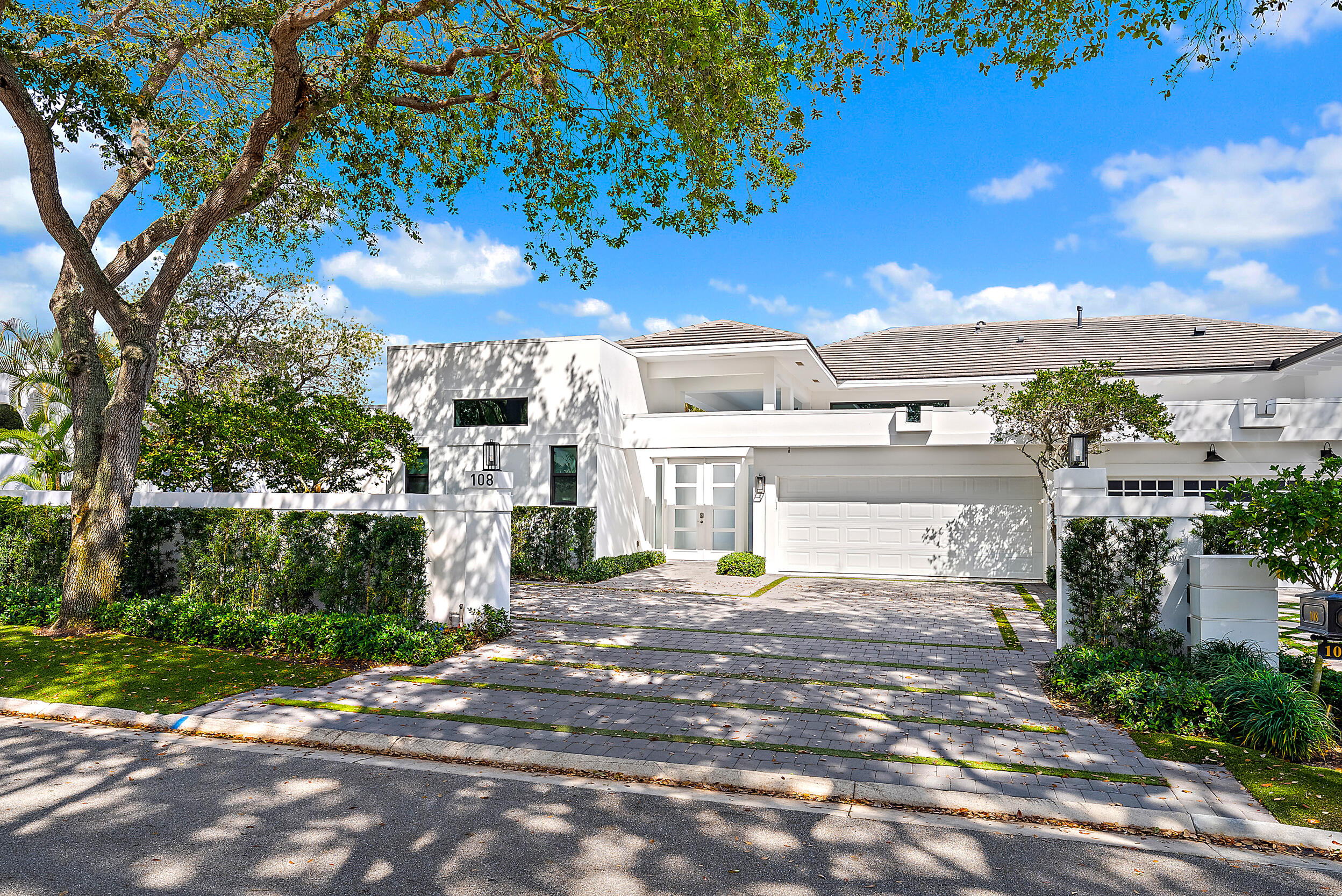 108 Waters Edge Drive — photo
