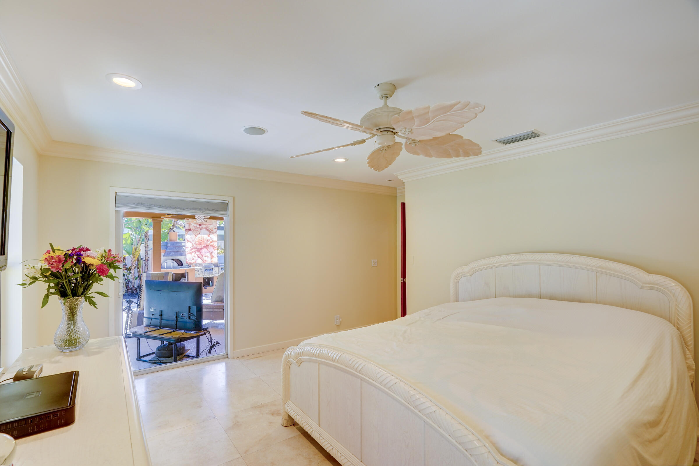 1191 Emerald Drive — photo