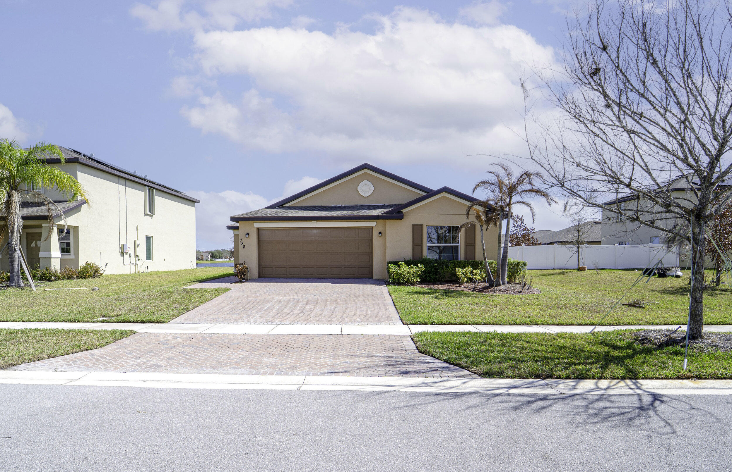 788 Worlington Lane — photo