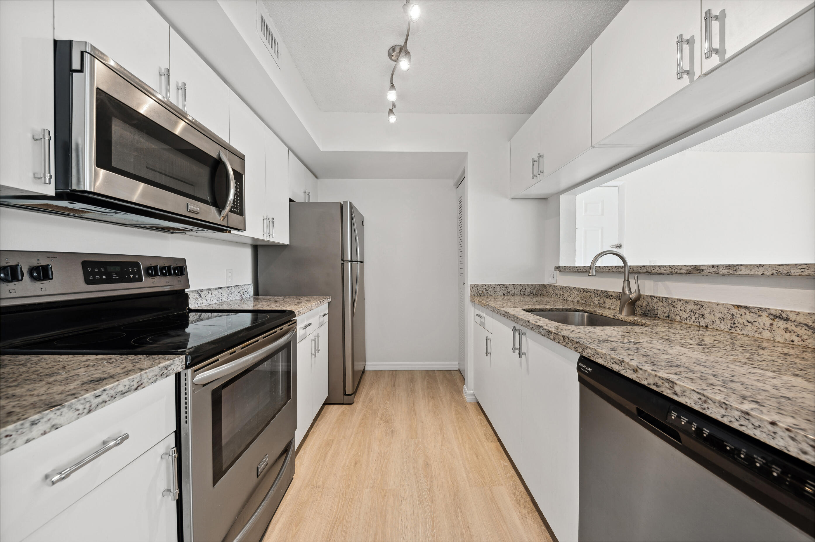 117 Yacht Club Way 205 — photo