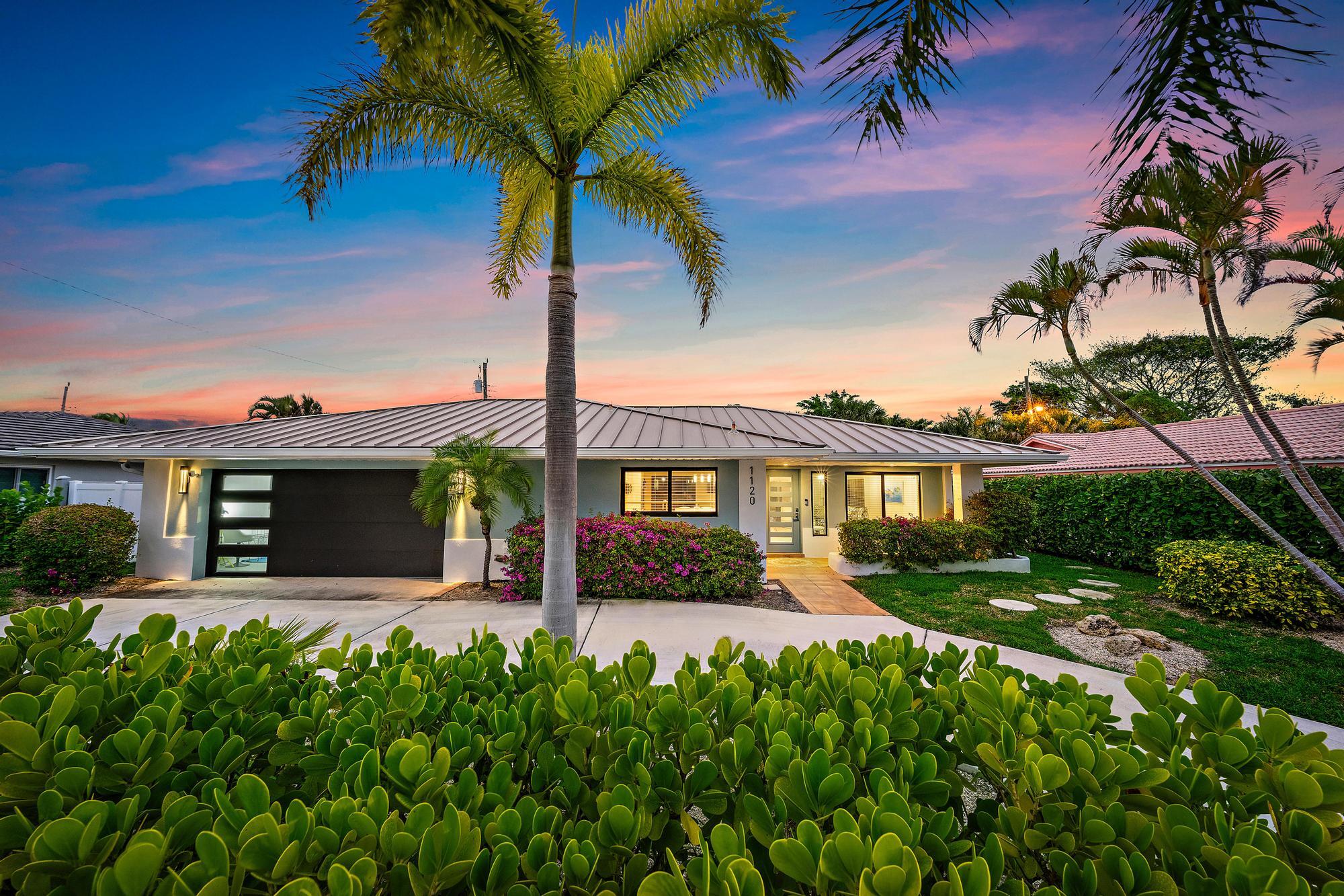 1120 Singer Drive, Riviera Beach, FL 33404