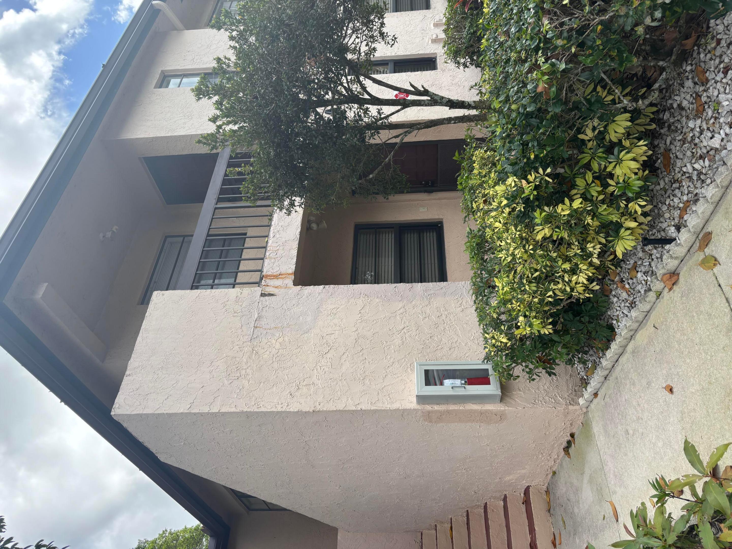 9268 Vista Del Lago 26B — photo