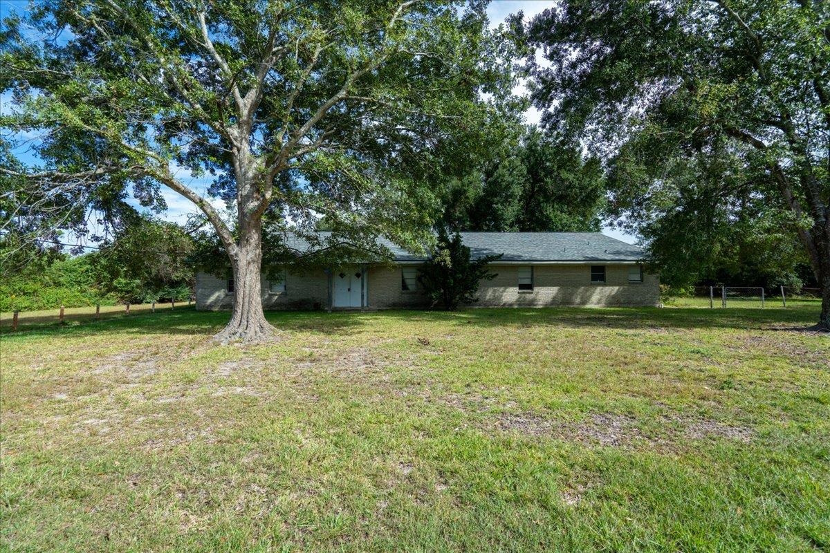 2307 Irving Street — photo