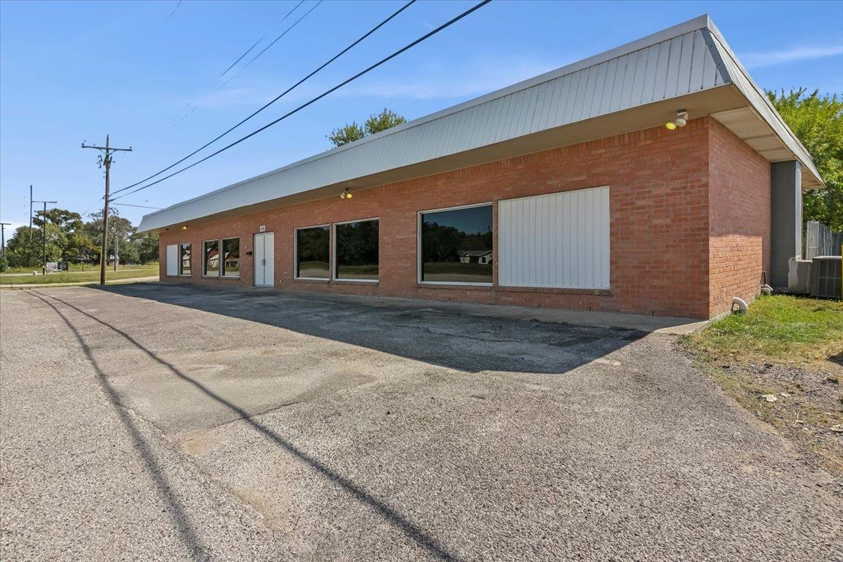 480 E Roundbunch, Bridge City, TX 77611 — photo 3