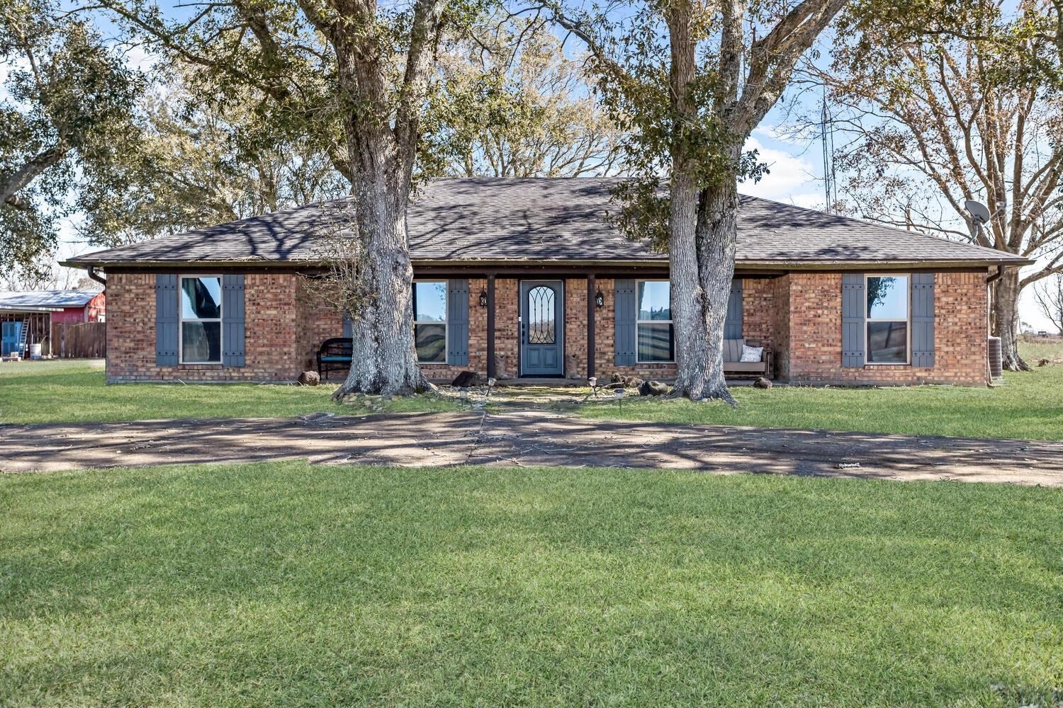 909 Turner Rd — photo