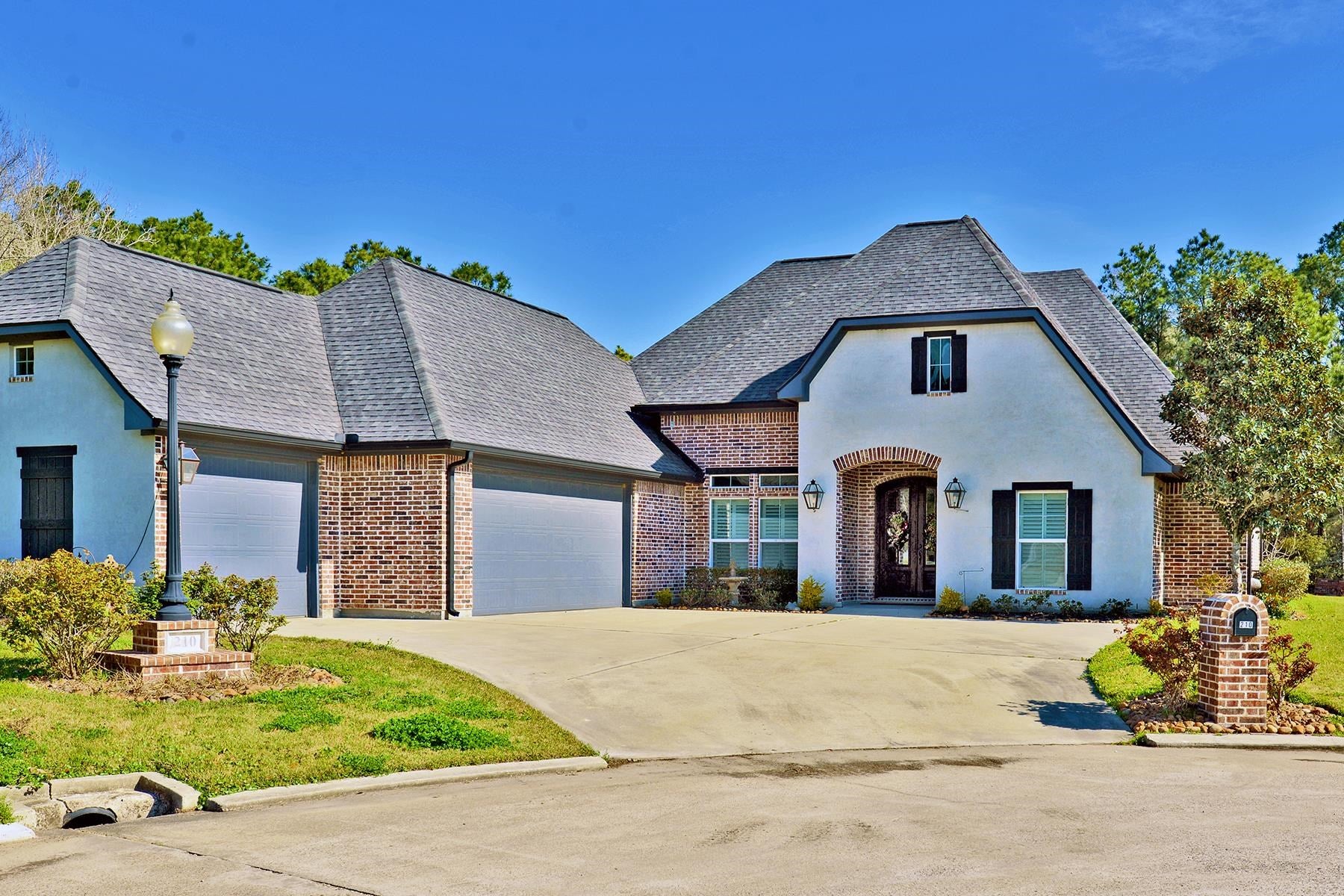210 Bluewing Ct. — photo