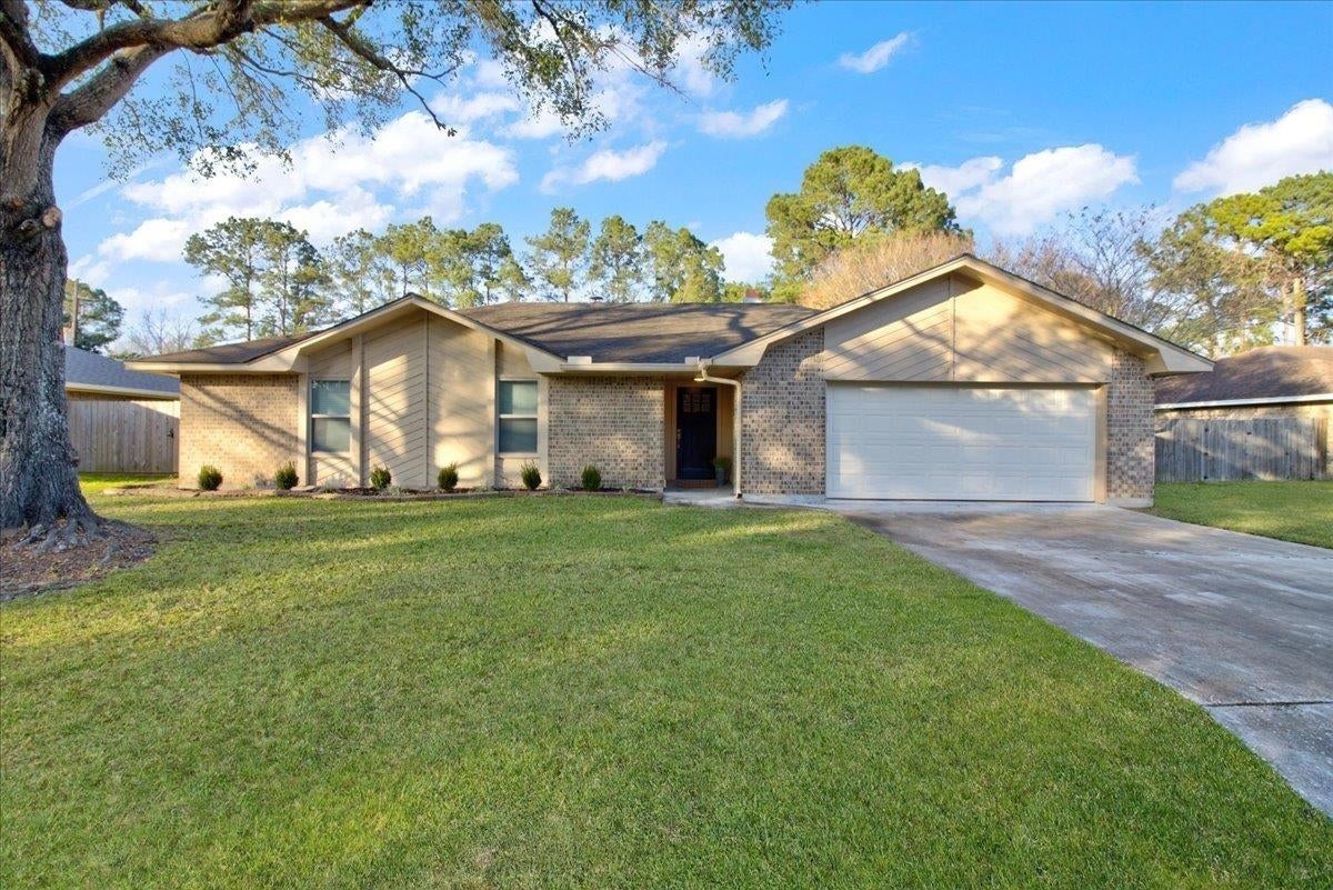 12770 Birch Lane — photo