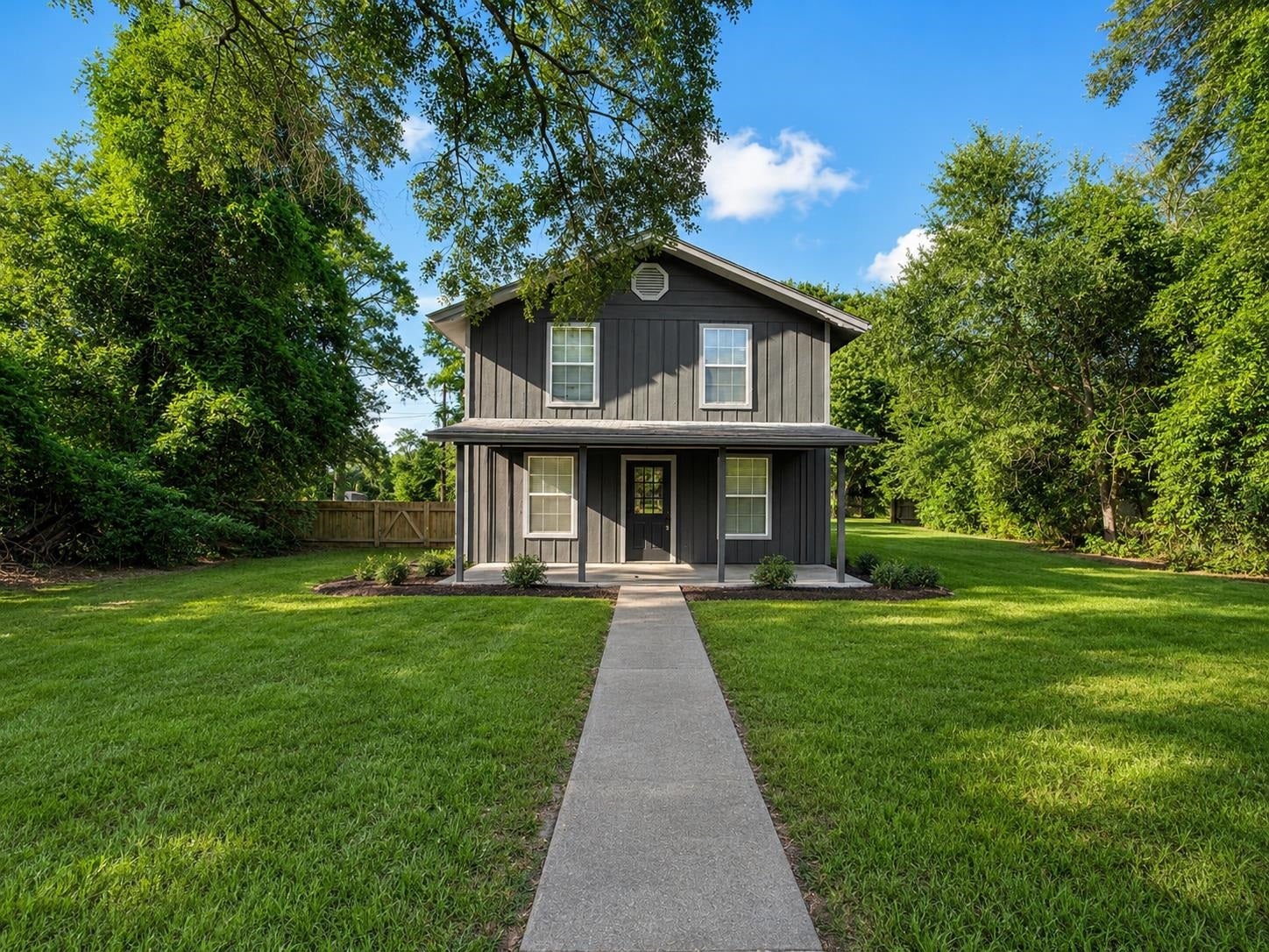 310 W Harris — photo