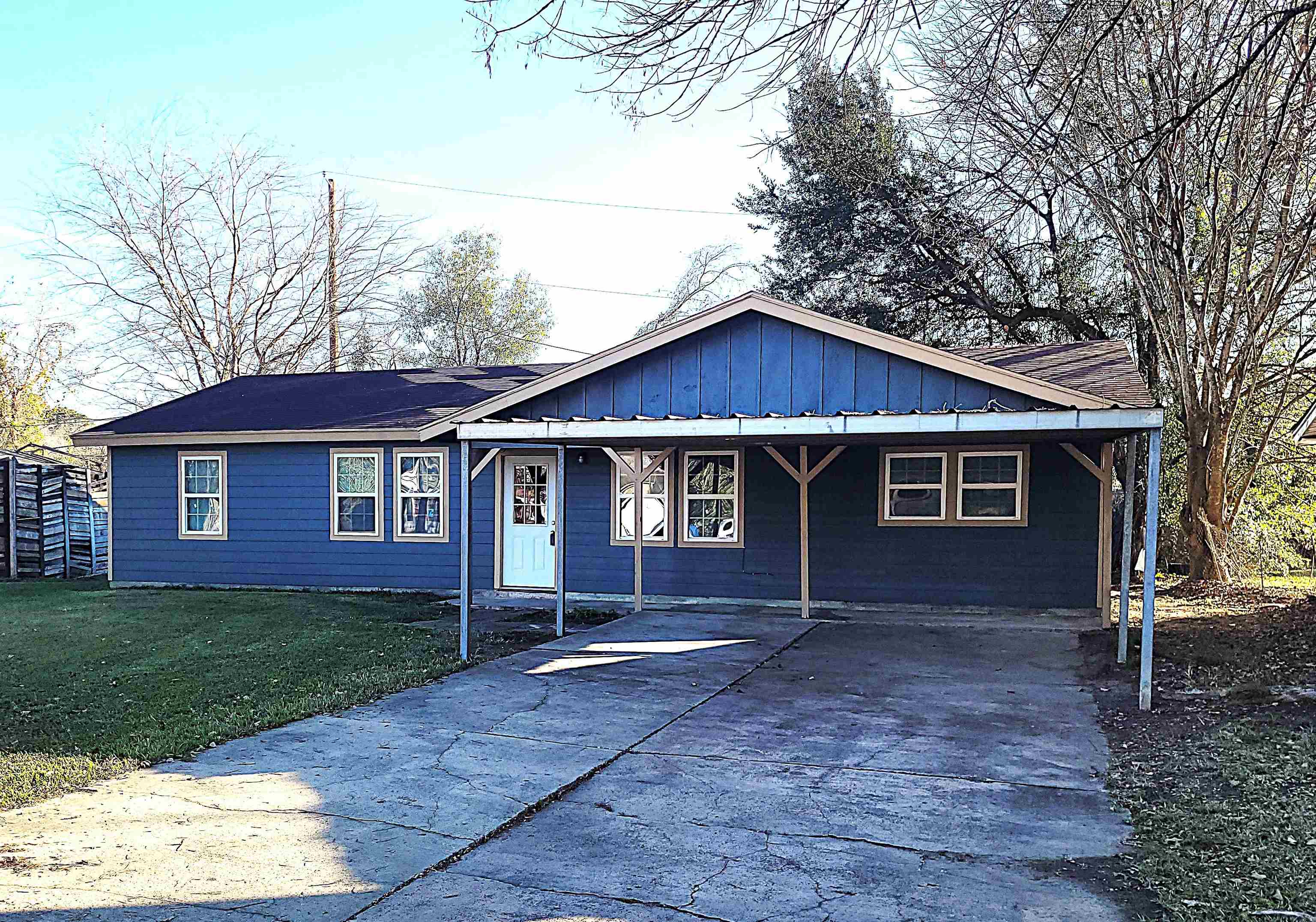 3835 Bellgreen Pl. — photo