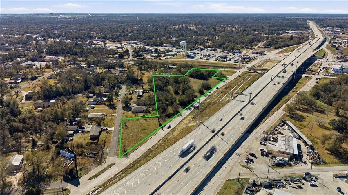 5.432 Acres IH 10 — photo