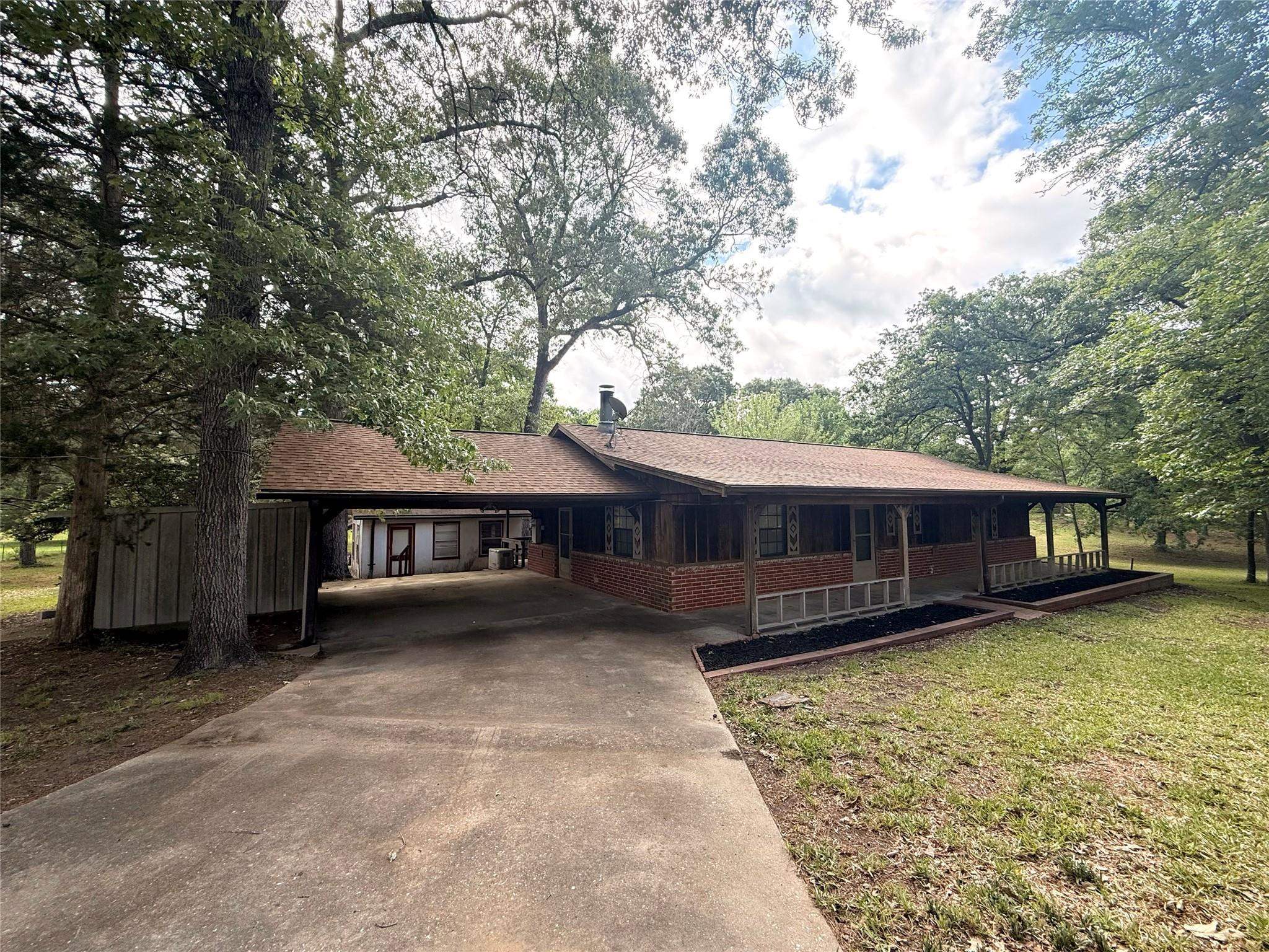 451 County Road 4262 — photo