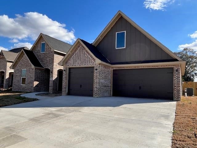 8525 Sana Drive — photo