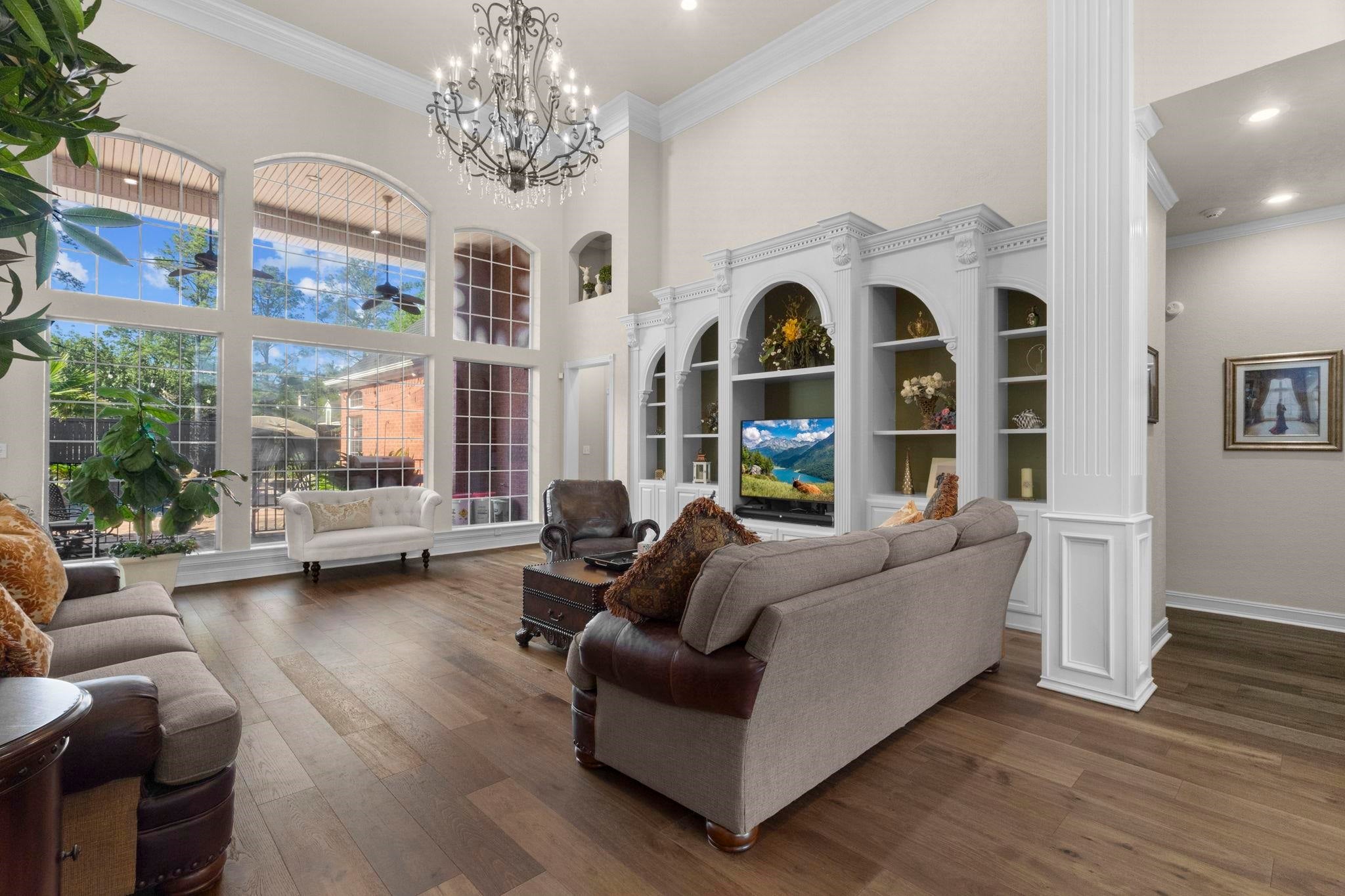 4335 Stephen Lane — photo