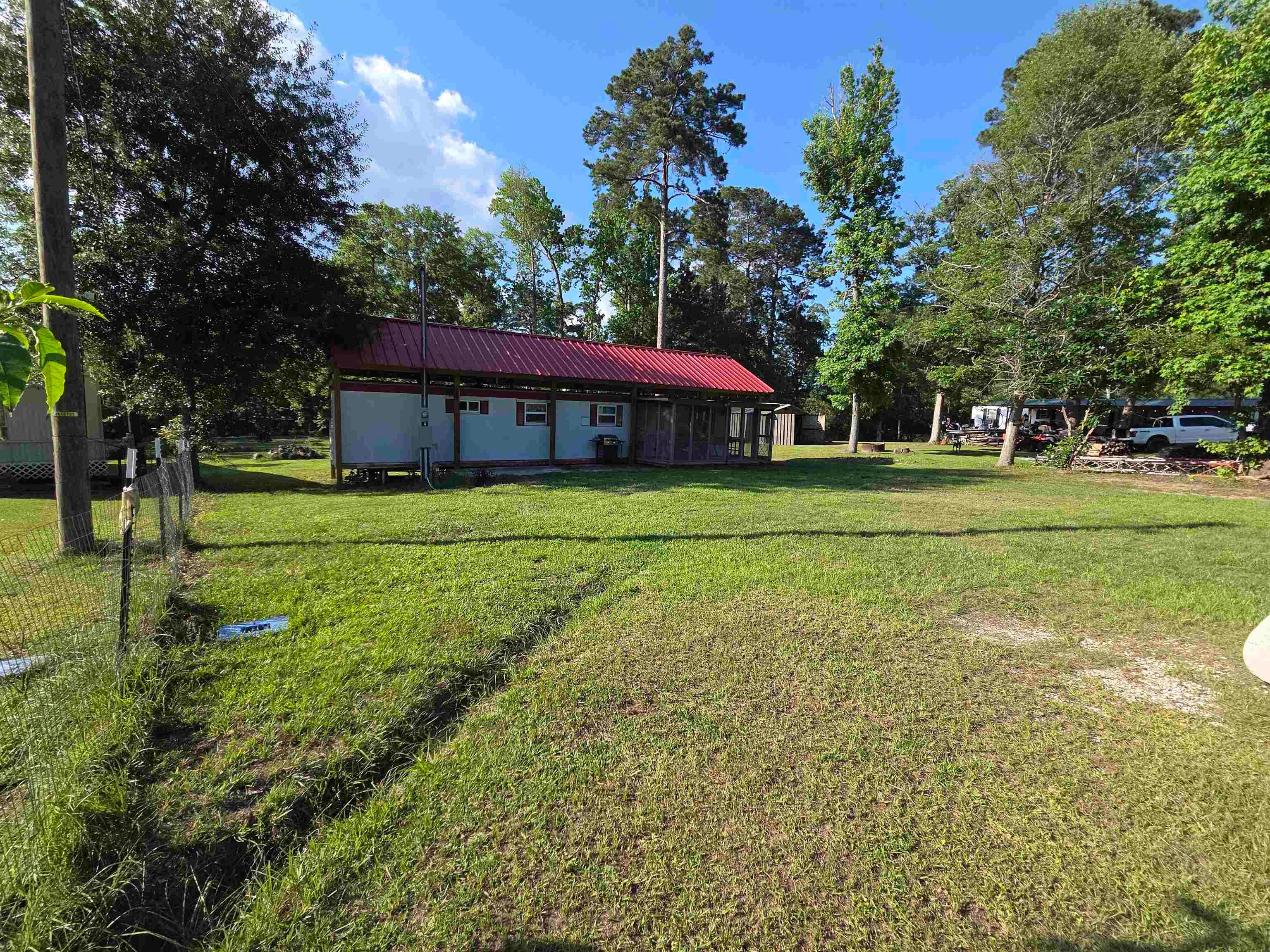 200 W Ridgecrest Dr — photo