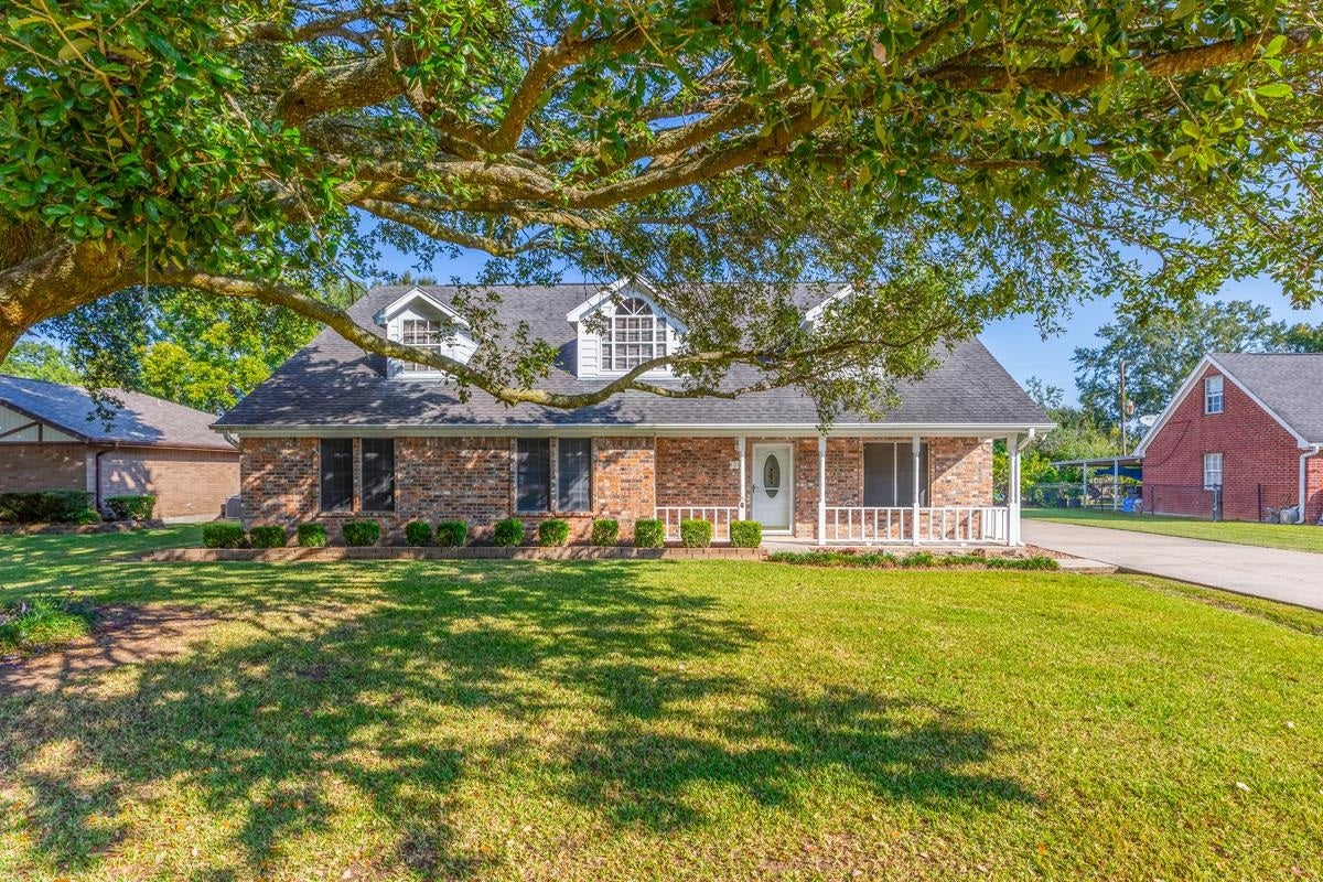 1011 Rebecca Ln. — photo